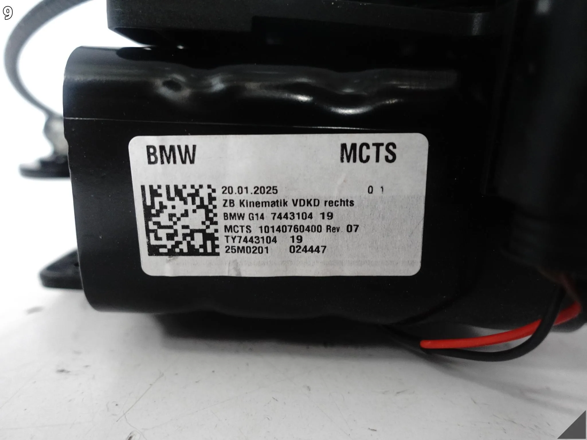 BMW M8 F91 8 G14 CABRIO 18- ZAWIAS MECHANIZM DACHU SKŁADANEGO PRAWY 2d3cb574c93f6e61a01db58ebdc7bcc4