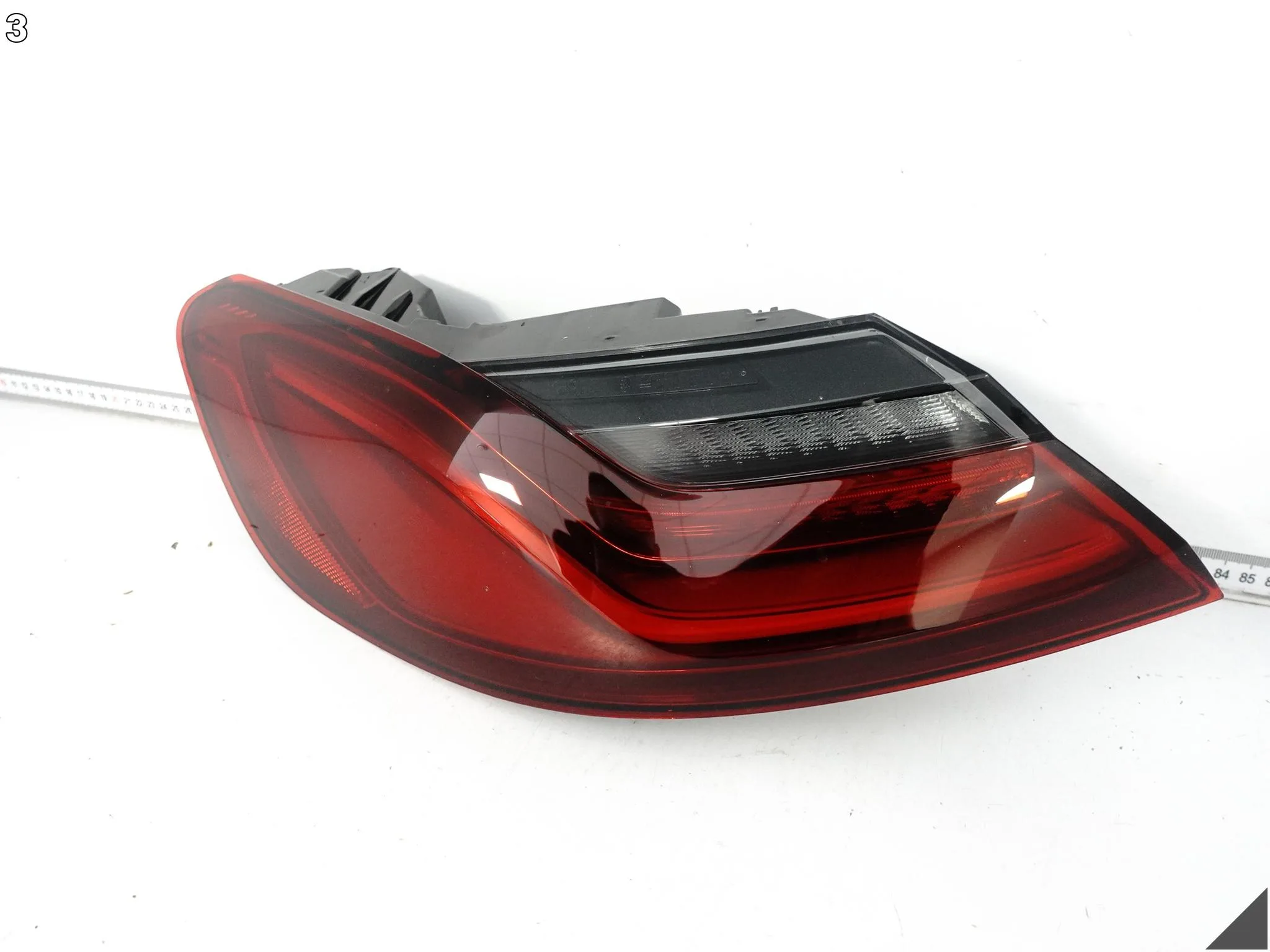 BMW M8 F91 F92 F93 8 G14 G15 G16 18- LAMPA LED W BŁOTNIK TYŁ LEWA EU c7c5b769e9a207a7690dee47f9c04a31