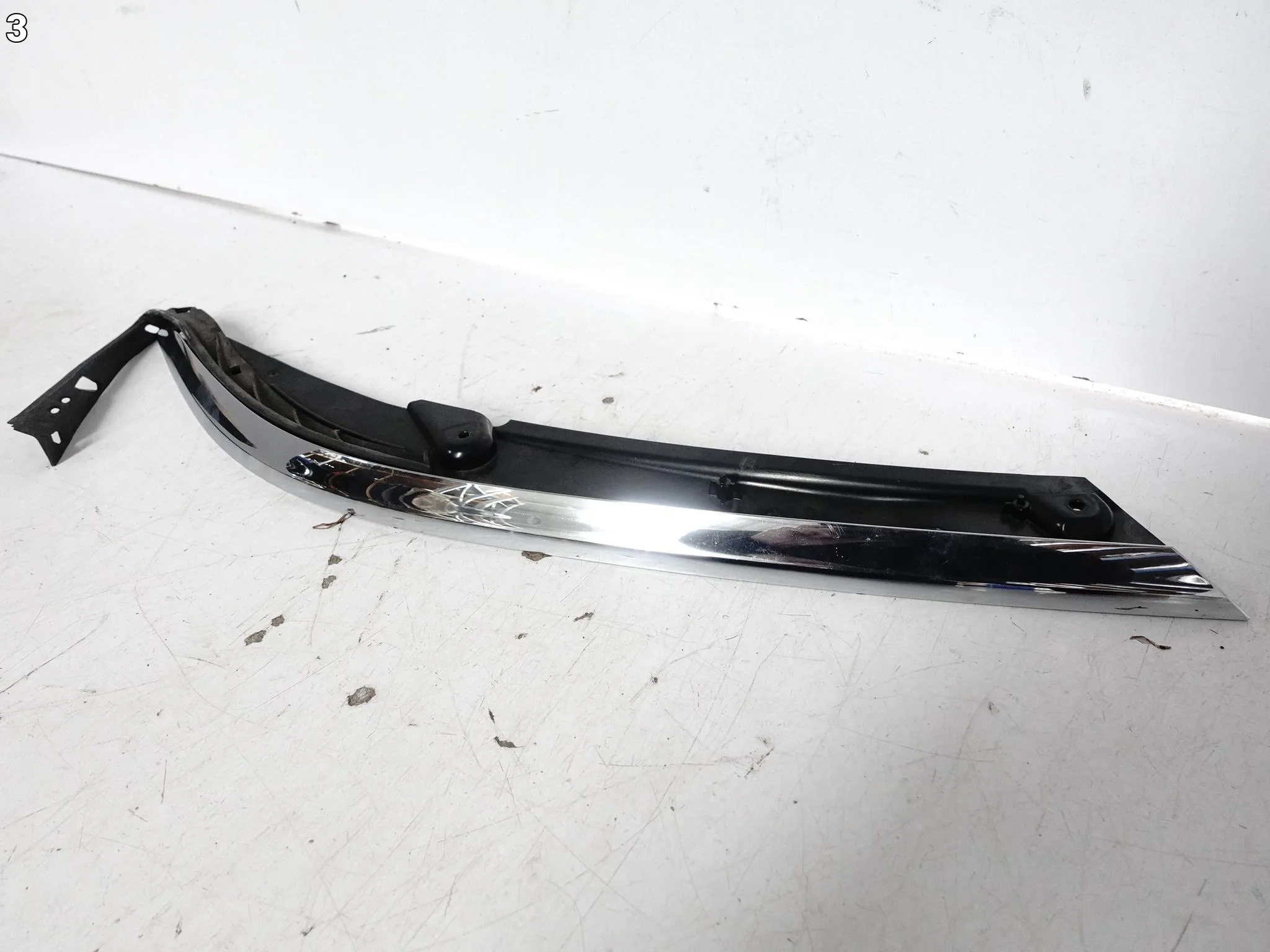 VW PASSAT B8 3G0 15- LISTWA CHROM NAD REFLEKTOR GRILL ATRAPA PRZÓD PRAWA f9adb431ba7d6dc27ae215613b68c5e7