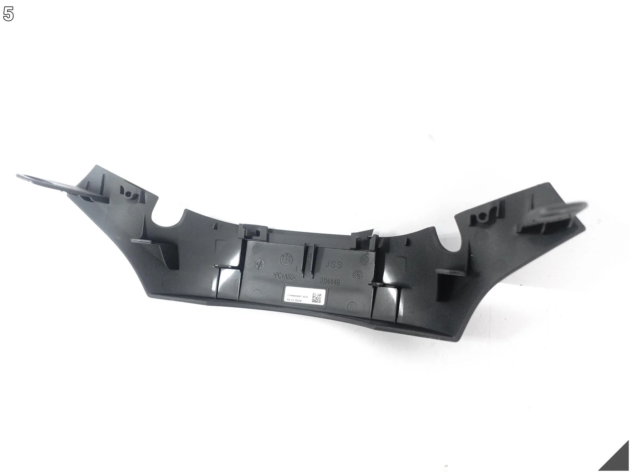 BMW M8 F91 F92 M5 F90 X3M F97 X4M F98 GÓRNA OSŁONA LISTWA BLENDA KIEROWNICY 07fc04d8b2deb4a40284bb632d3070cd