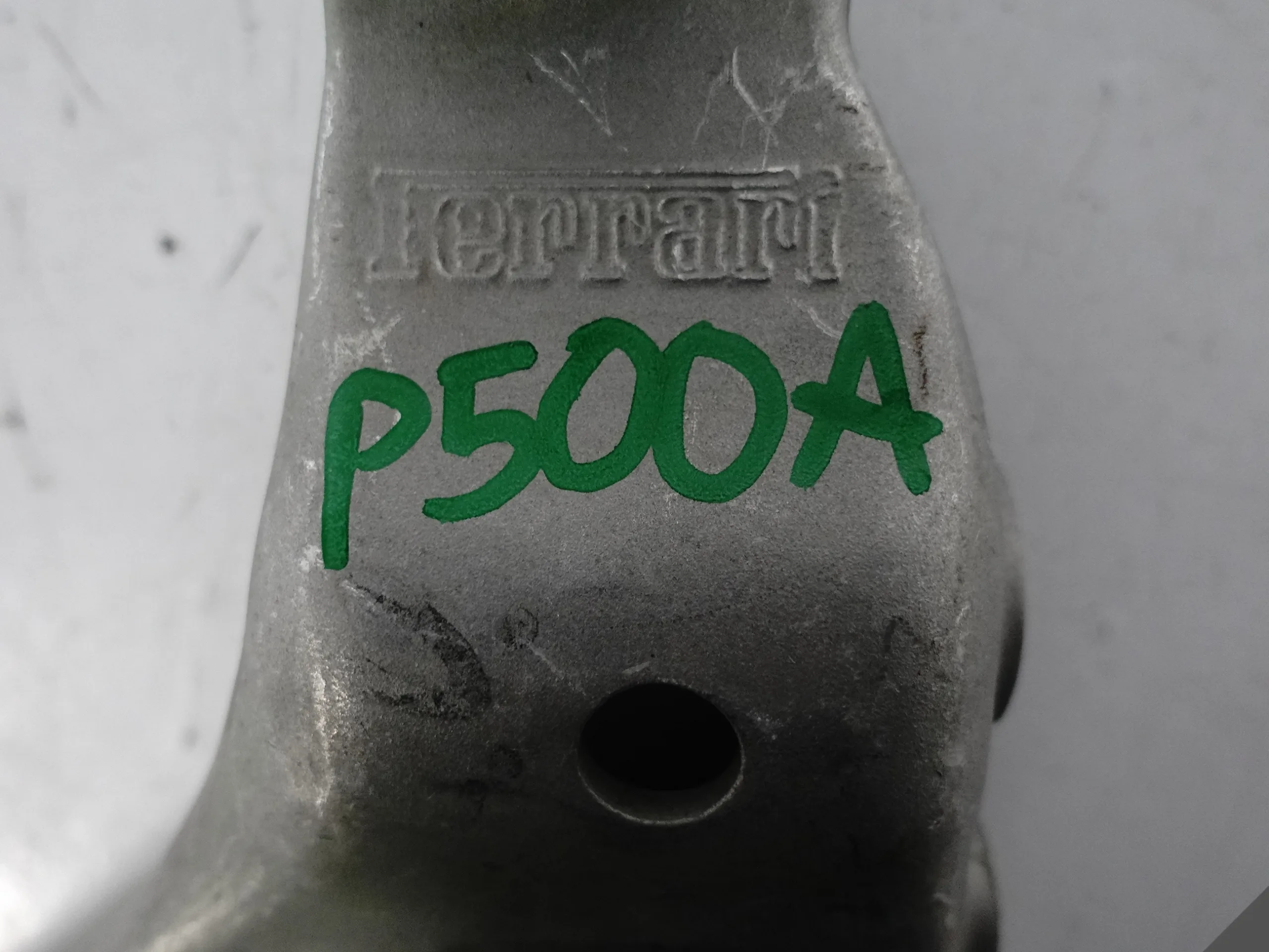 FERRARI F149 458 F12 WAHACZ LEWY PRZÓD 4500KM 3bd70d127a946782ae9e700cdc3ab946