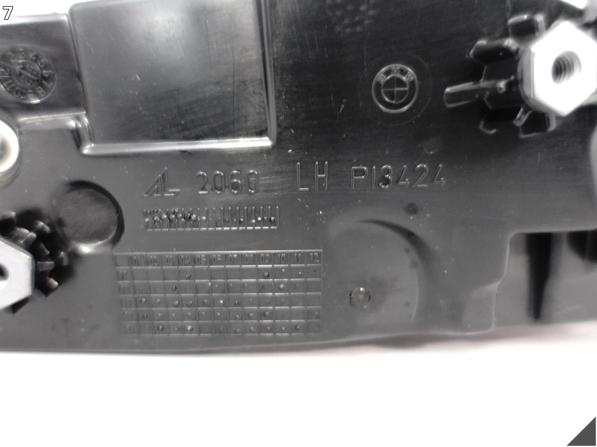 BMW M8 F91 F92 F93 8 G14 G15 G16 18- LAMPA LED KLAPA BAGAŻNIKA TYŁ LEWA EU 78ee013f3655cfcd9b3596c6adee69b1