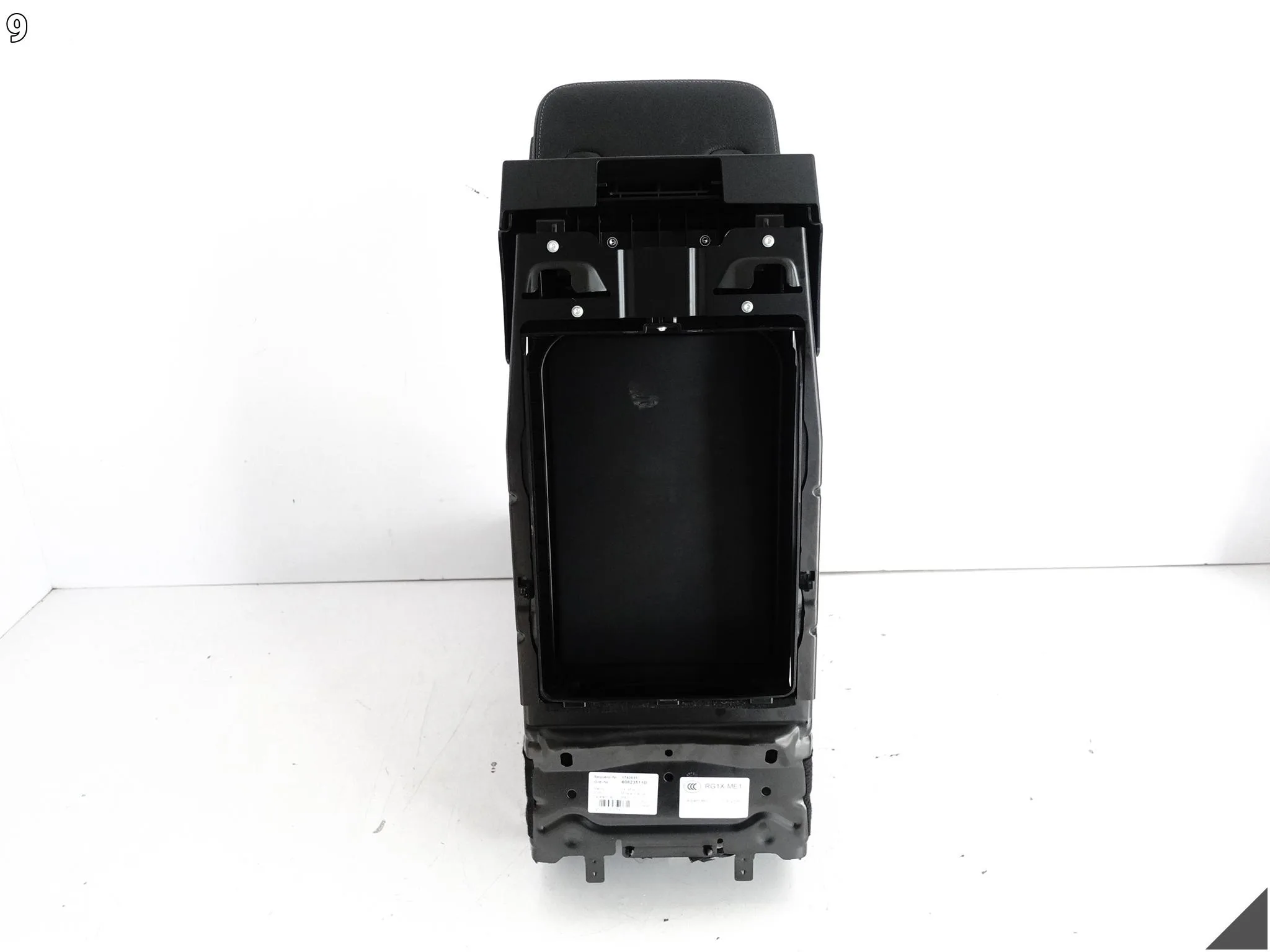 BMW 7 G12 LCI 19-22 KANAPA PODŁOKIETNIK SKÓRA DAKOTA SCHWARZ + TABLET TYŁ dfdcfdaa5a77772163f669d9f629e2bc