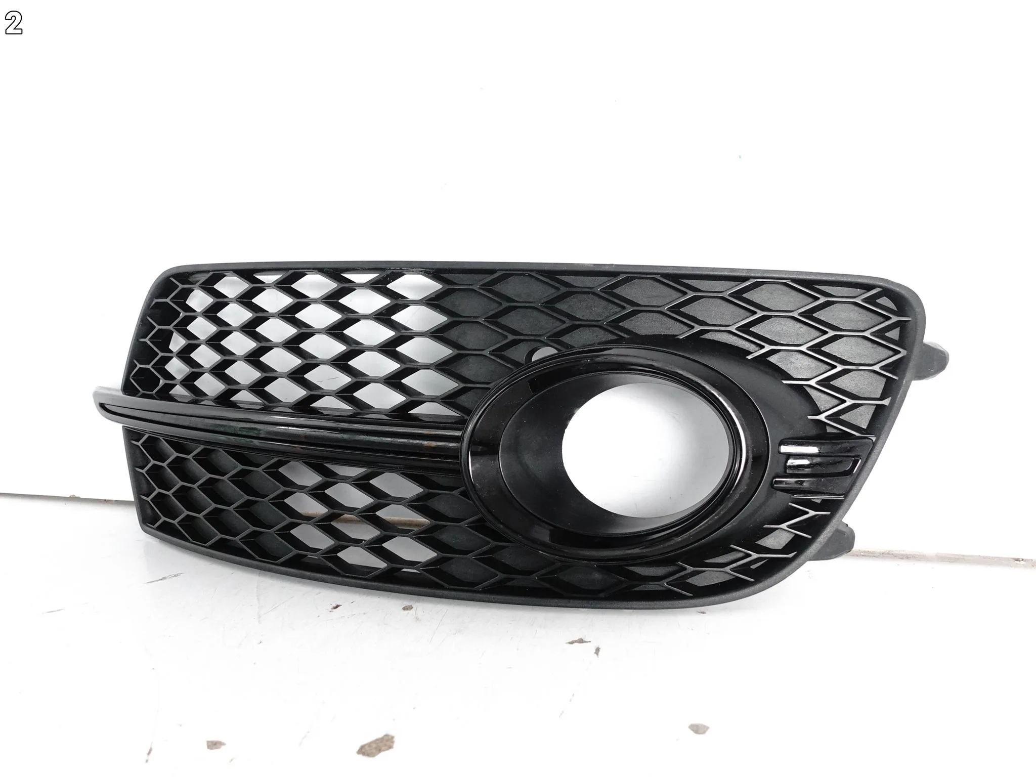 AUDI Q5 S-LINE 8R0 LIFT 12-16 KRATKA ATRAPA WLOT ZDERZAK PRZÓD PRAWA BLACK 5a36f23a22388617ac447d778688e5a1