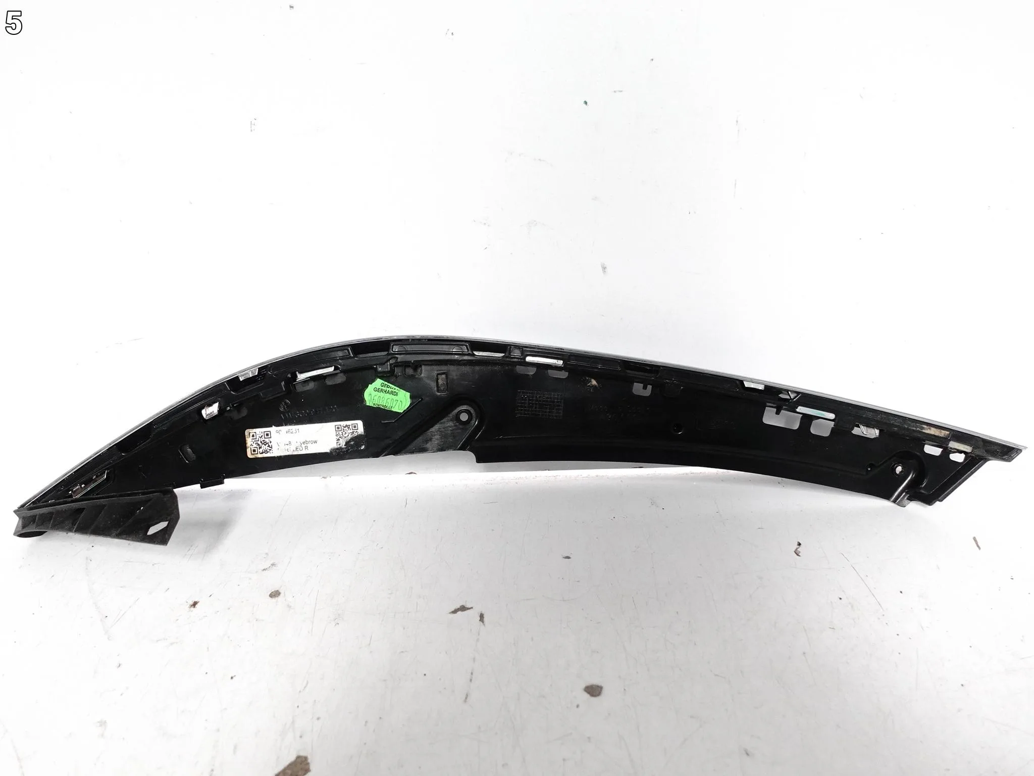 VW PASSAT B8 3G0 15- LISTWA CHROM NAD REFLEKTOR GRILL ATRAPA PRZÓD PRAWA d71b205ab9cf4c9d2869f91392def092