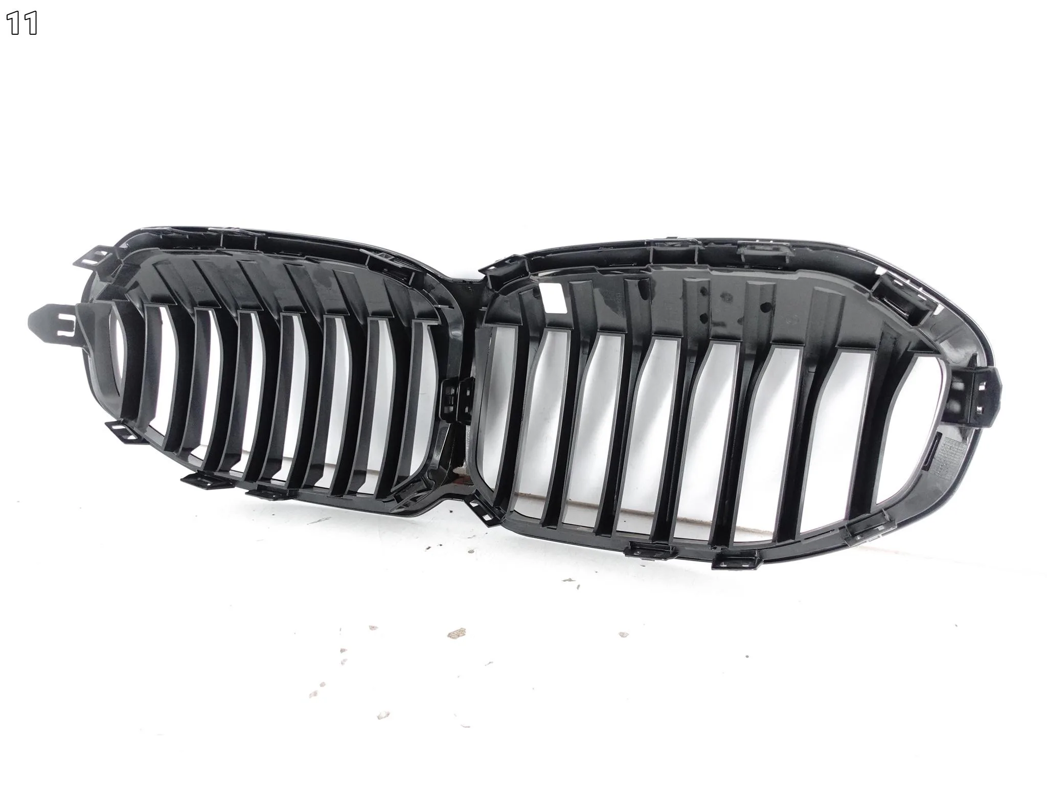 BMW 1 F40 M-PAKIET MSP 19-24 ZDERZAK GRILL ATRAPA NERKI PRZÓD BLACK SHADOW 1056a23315762448f2a1784ab5403274