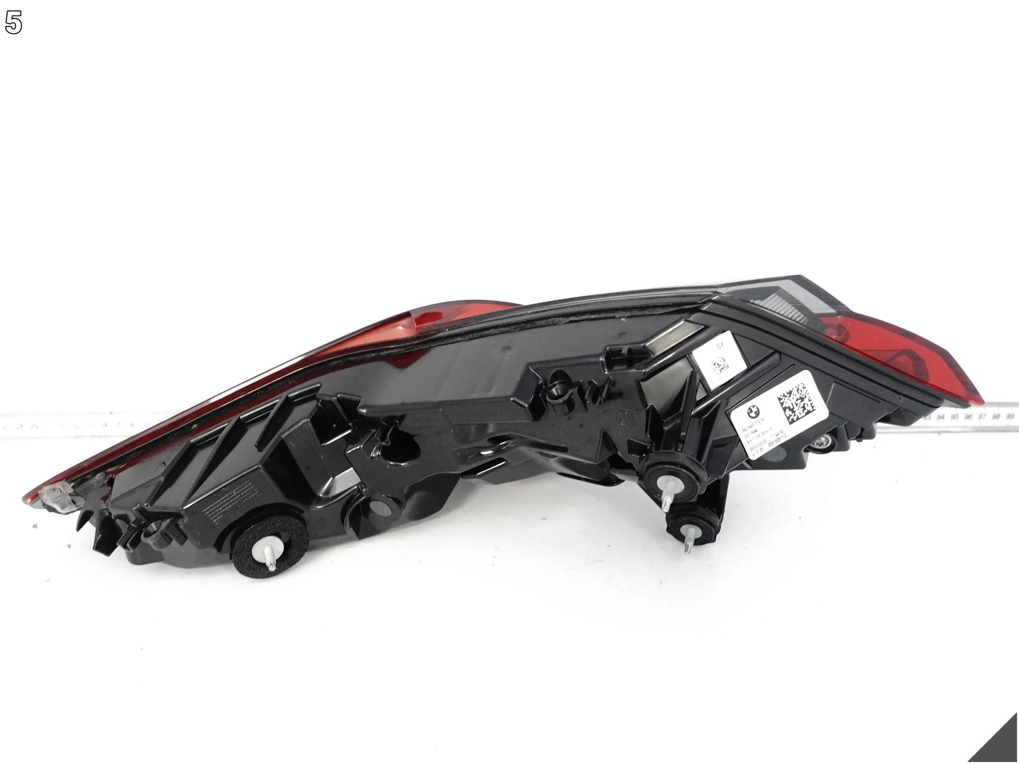 BMW M8 F91 F92 F93 8 G14 G15 G16 18- LAMPA LED W BŁOTNIK TYŁ PRAWA EU 1d250ad567f71c60d54184da97d192d9