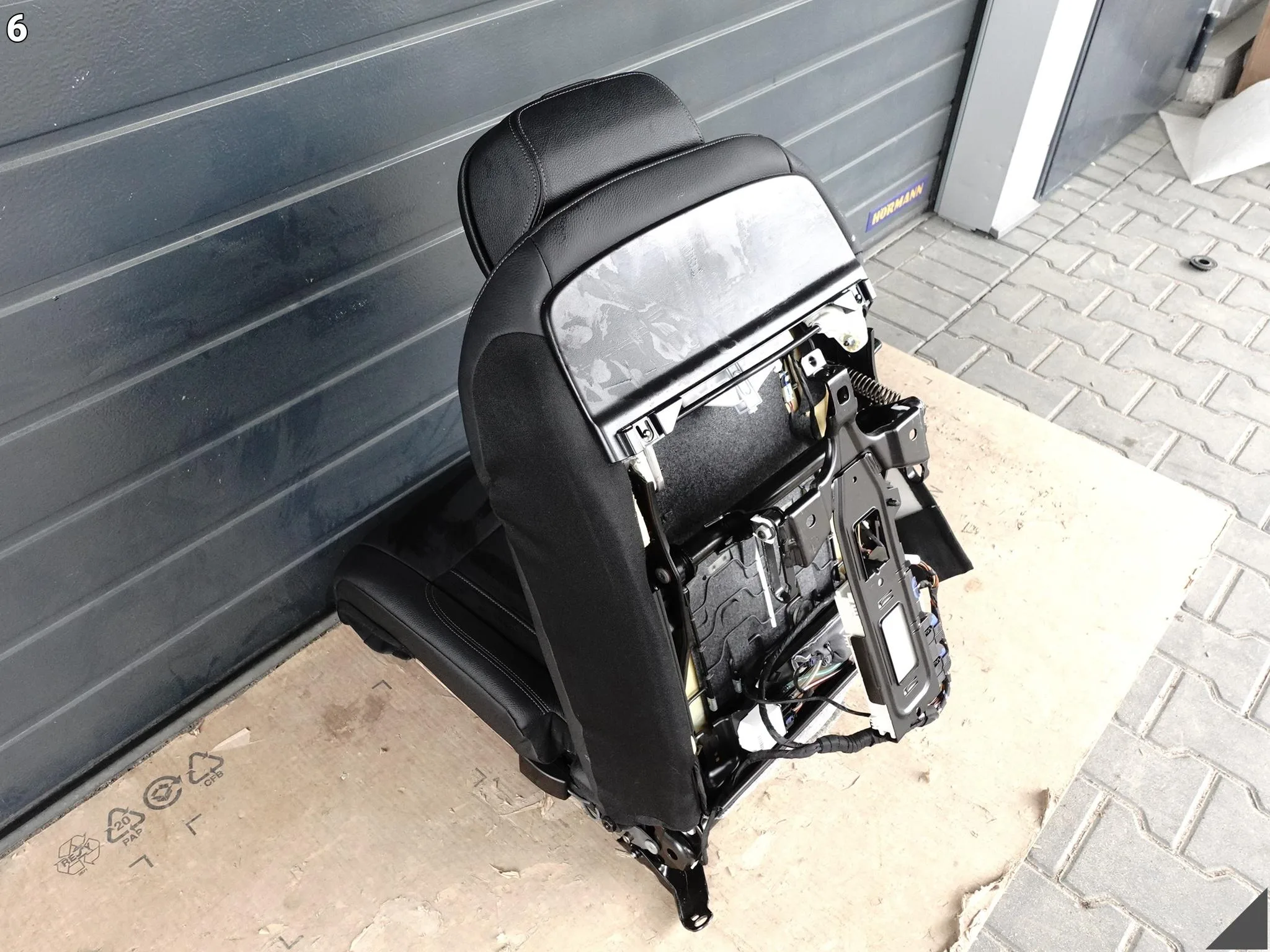 BMW 7 G12 LCI 19-22 FOTEL KANAPA SKÓRA DAKOTA SCHWARZ TYŁ PRAWY ORG 76eaed98c5c310617da6d0bbb0947af1