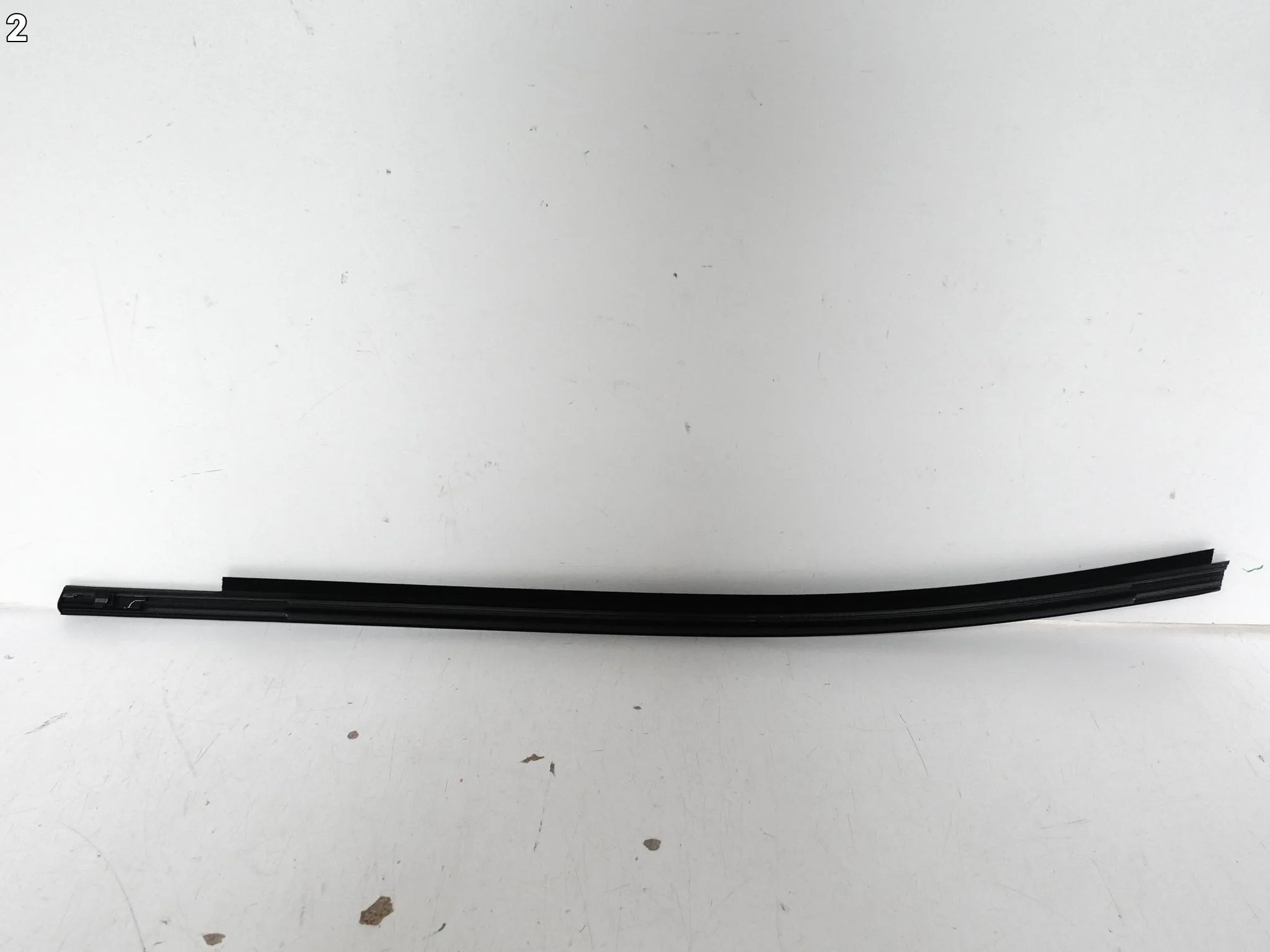 TOYOTA YARIS IV XP210 19- LISTWA ZGARNIAJĄCA SZYBY DRZWI TYŁ PRAWA ORG db4655bd6b4570548fa67de3516b569d
