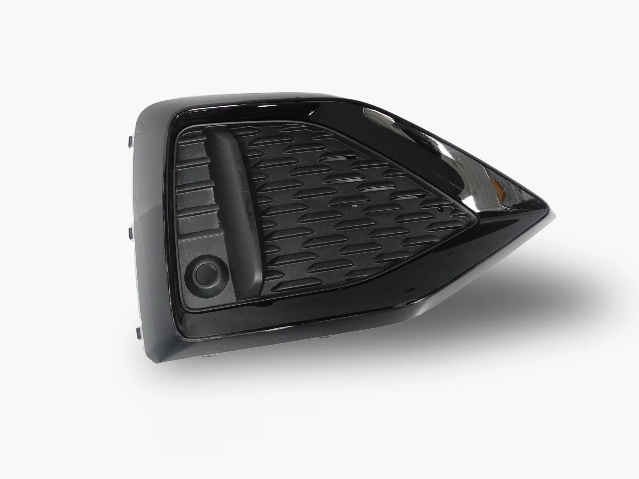 AUDI Q2 81A LIFT 20-26 KRATKA ATRAPA LISTWA RAMKA W ZDERZAK PRZÓD PRAWA ORG da902e474c6794446e222edaebda869c