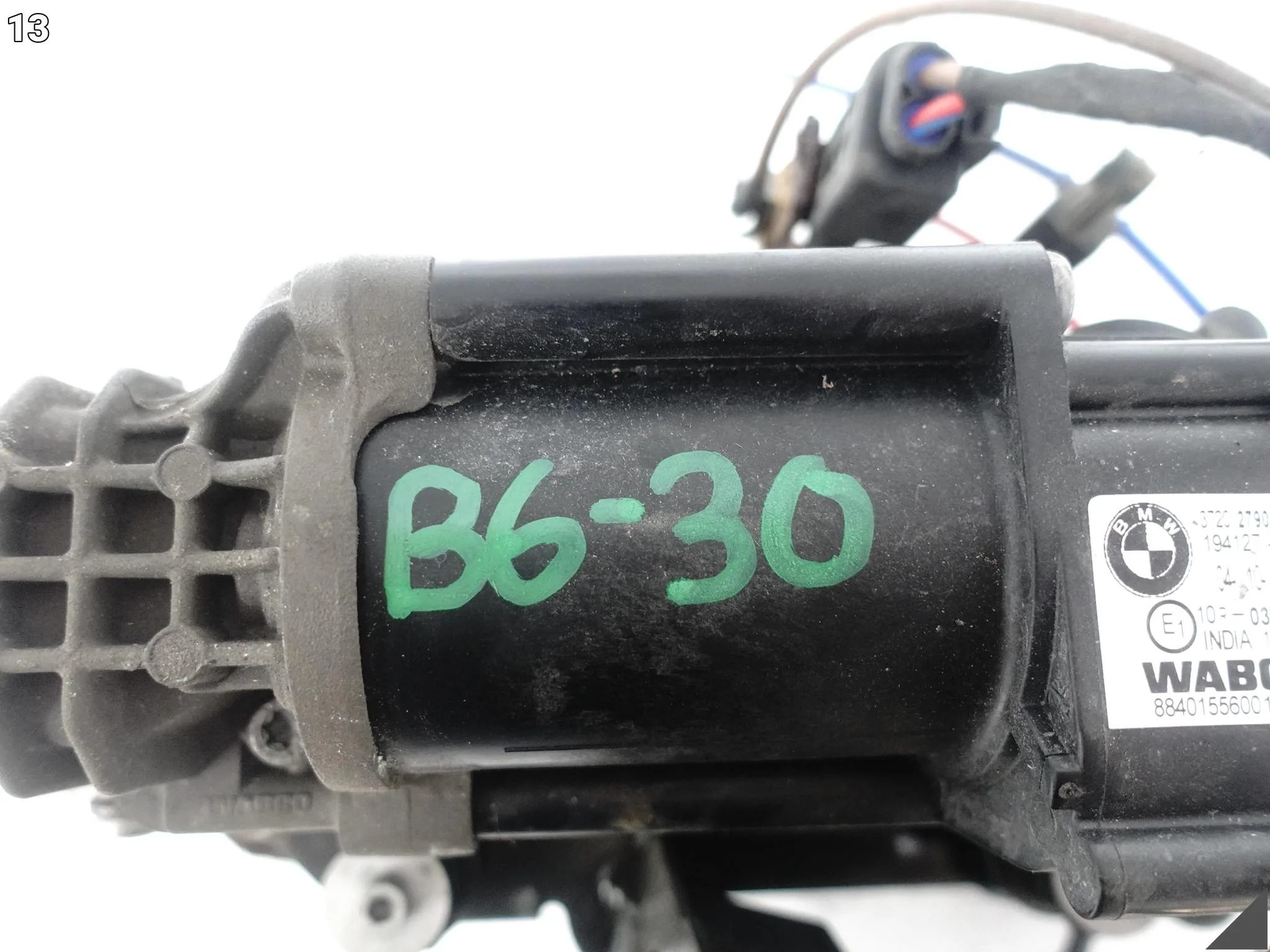 BMW 5 G31 17- KOMPRESOR ZAWIESZENIA PNEUMATYCZNEGO WABCO 2790892 64067be736f645239cad2225f0cc03a2