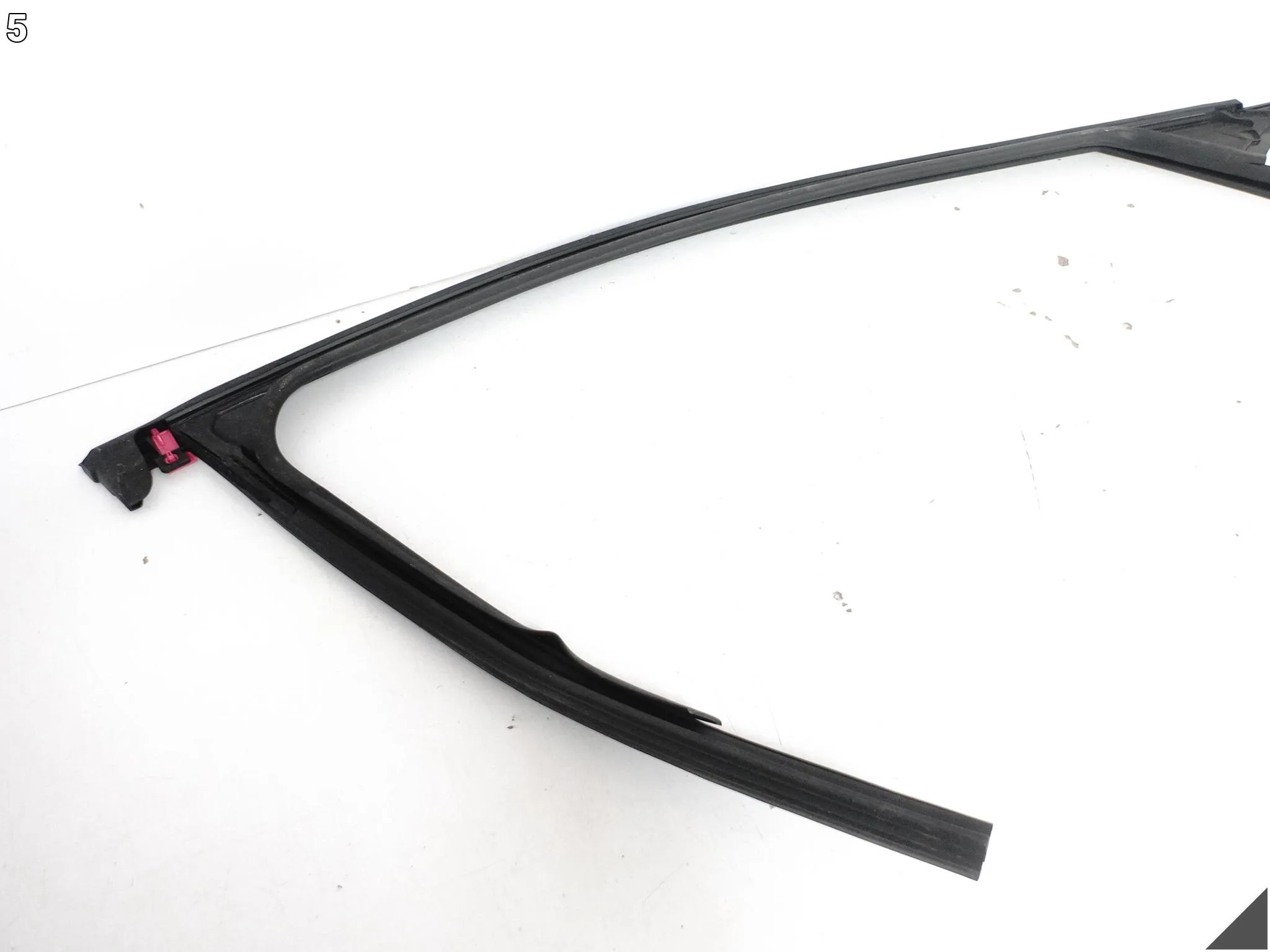 MAZDA CX-60 22- USZCZELKA SZYBY RAMKA OSŁONA DRZWI LEWA PRZÓD C0HG-Z04 a3e9518a20766417f33a81adaa26f3ac