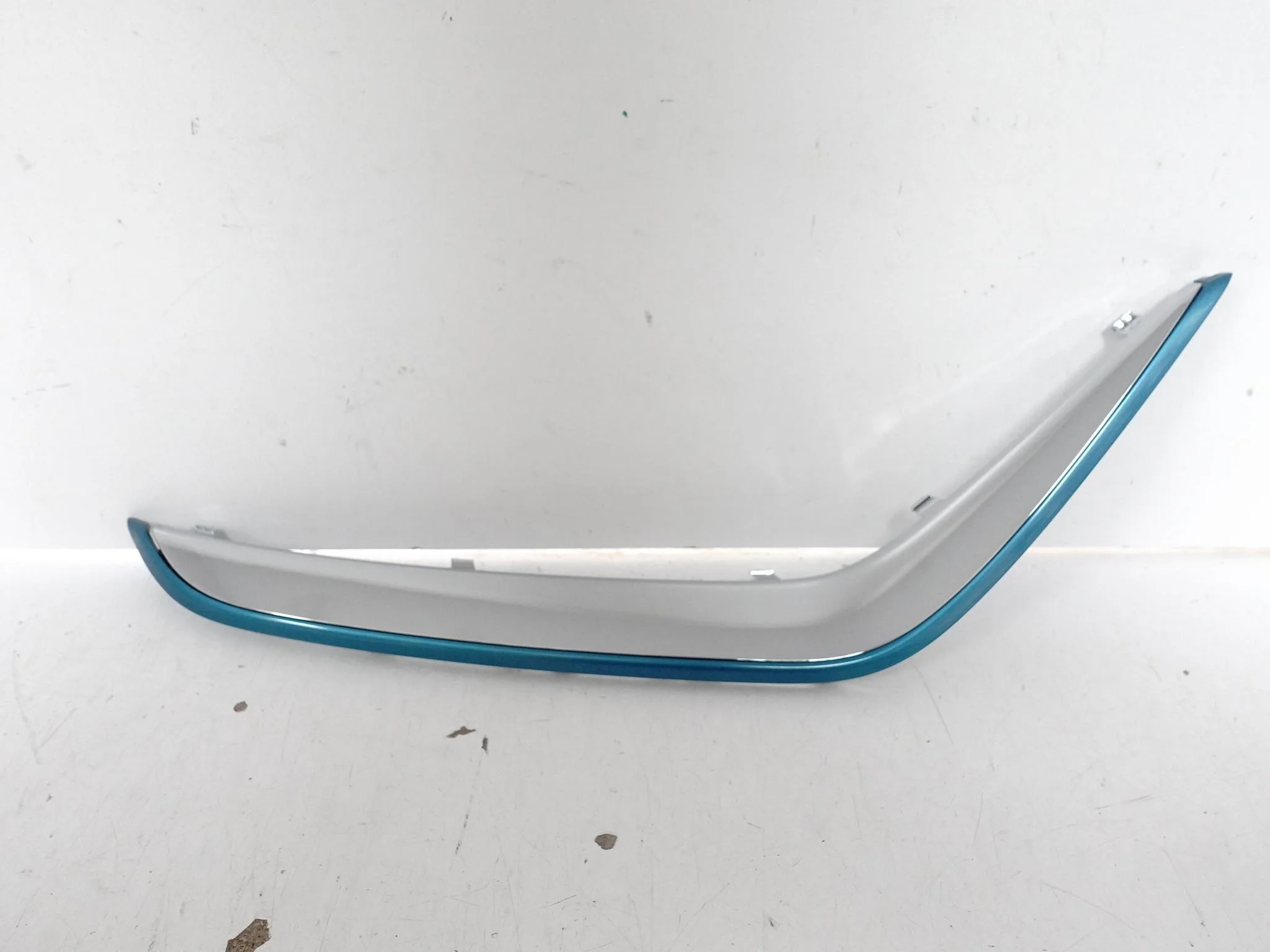 KIA NIRO I DE PHEV 18-19 LISTWA DOKŁADKA SPOILER W ZDERZAK TYŁ LEWA ORG 1c85b142b9215ce83f51a130ddab6db9