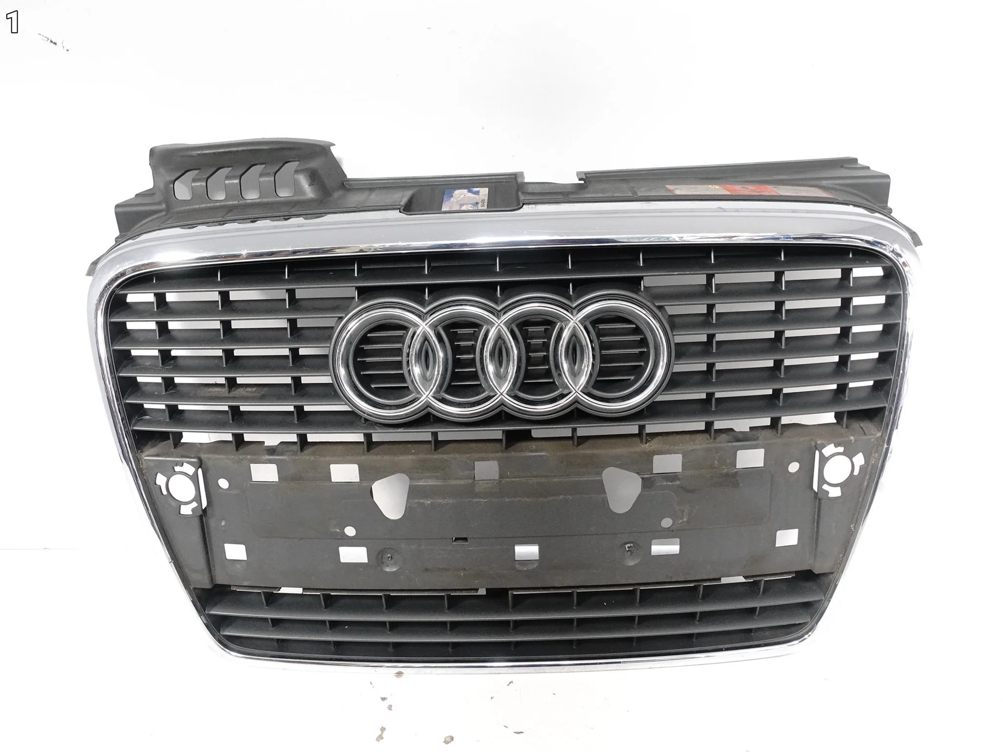 AUDI A4 B7 8E0 04-09 GRILL ATRAPA KRATKA W ZDERZAK PRZÓD a3b5e023c7ac00b6ca2cc77689cf7687