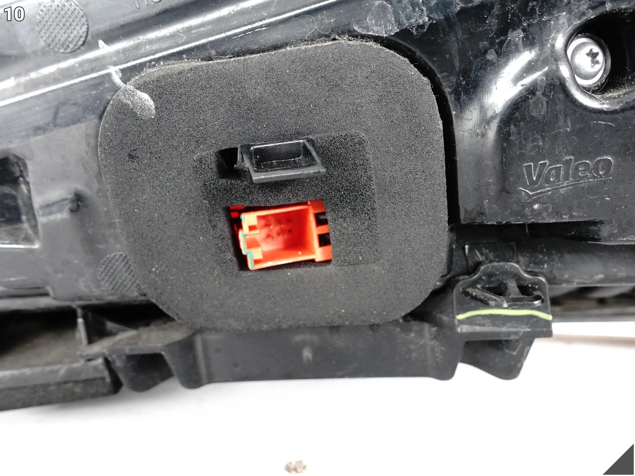 AUDI Q5 II 80A FY 16-20 LAMPA LED W KLAPĘ BAGAŻNIKA LEWA TYŁ EU c2e66a0383e00754a8f63dbdf229982f