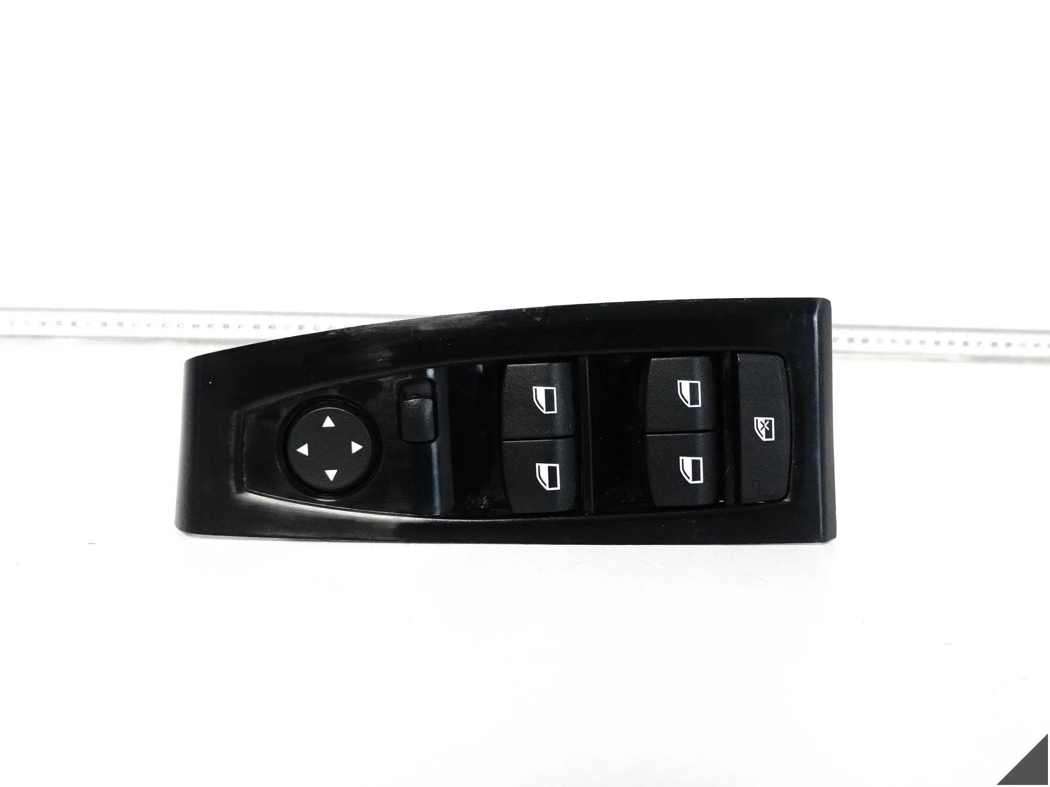 BMW F20 F45 F30 F36 F06 F48 F25 F26 F15 F16 PRZEŁĄCZNIK SZYB DRZWI PRZÓD L dfa3418d3eb72b862cd1602b68e1b801