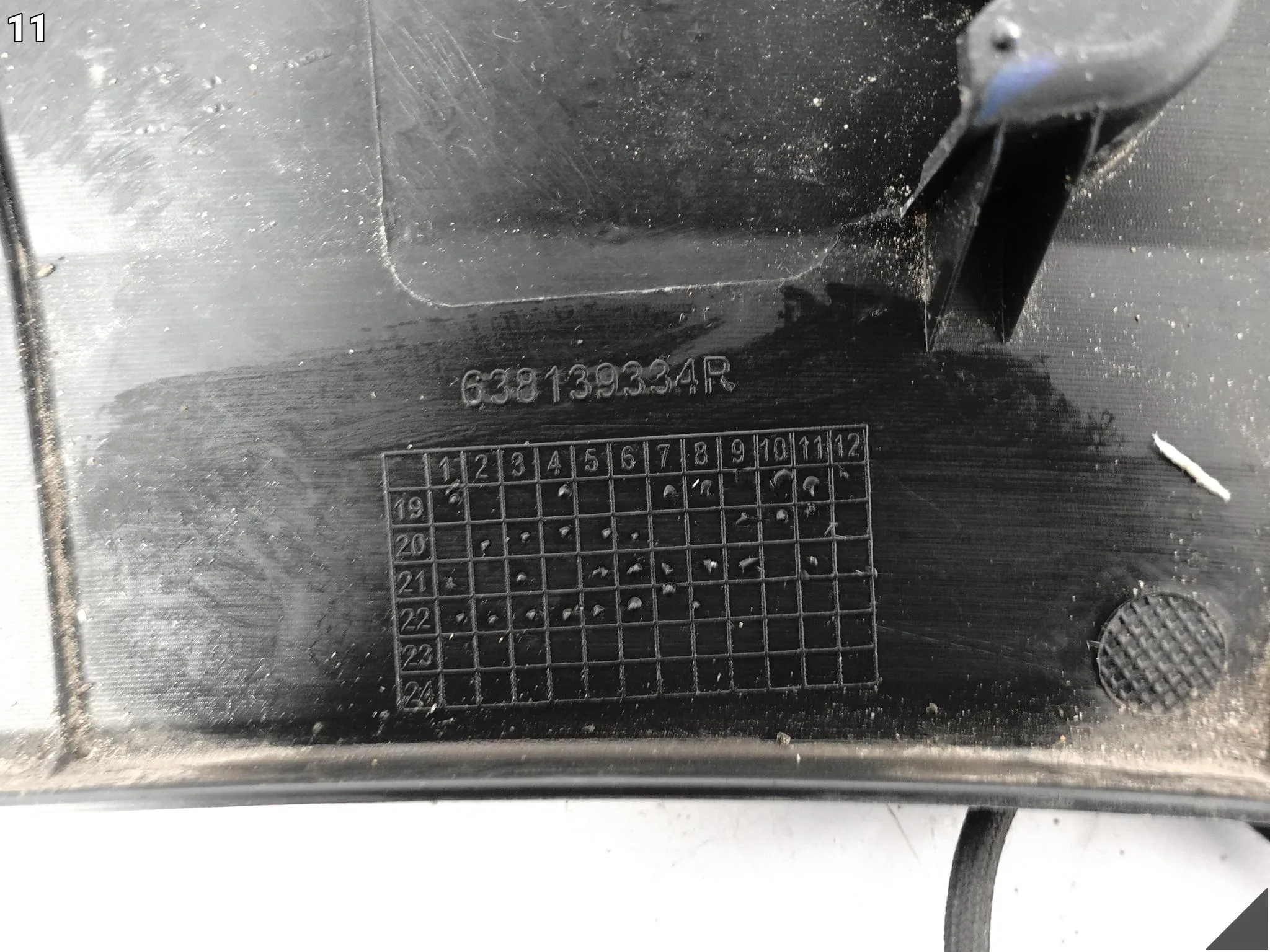 DACIA SPRING 21- LISTWA NAKŁADKA NA BŁOTNIK LEWA PRZÓD 638139334R 20b9592649f08e78db82954fb7b3c753