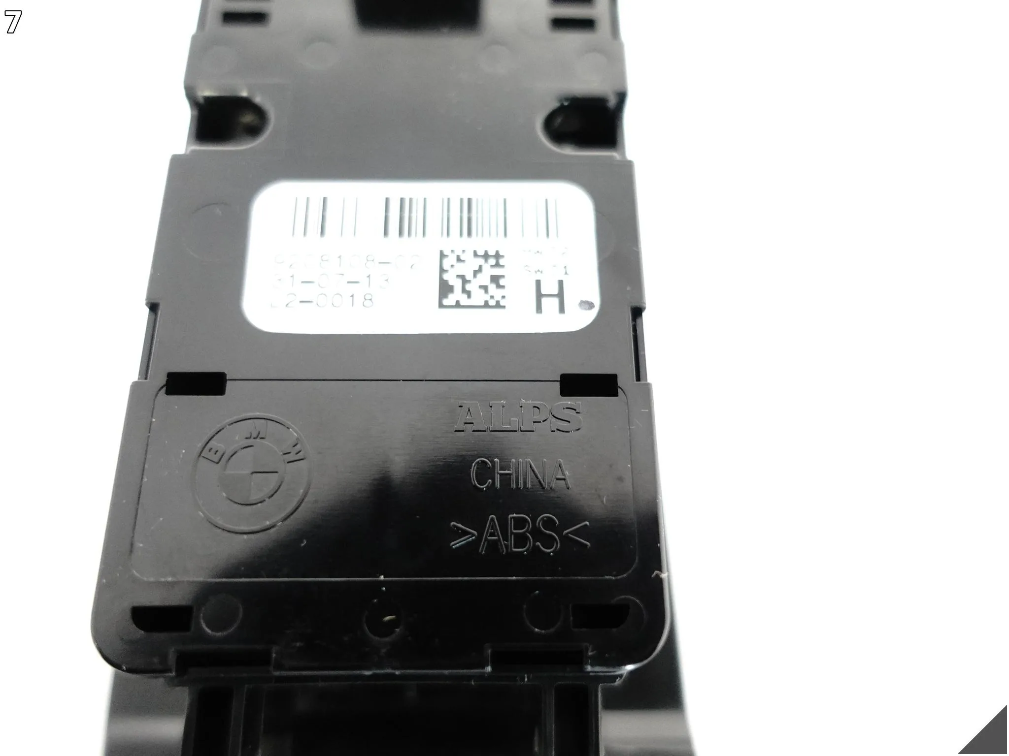 BMW F20 F45 F30 F36 F06 F48 F25 F26 F15 F16 PRZEŁĄCZNIK SZYB DRZWI PRZÓD L 162c33532b03eecfcd978e68882d8cf4