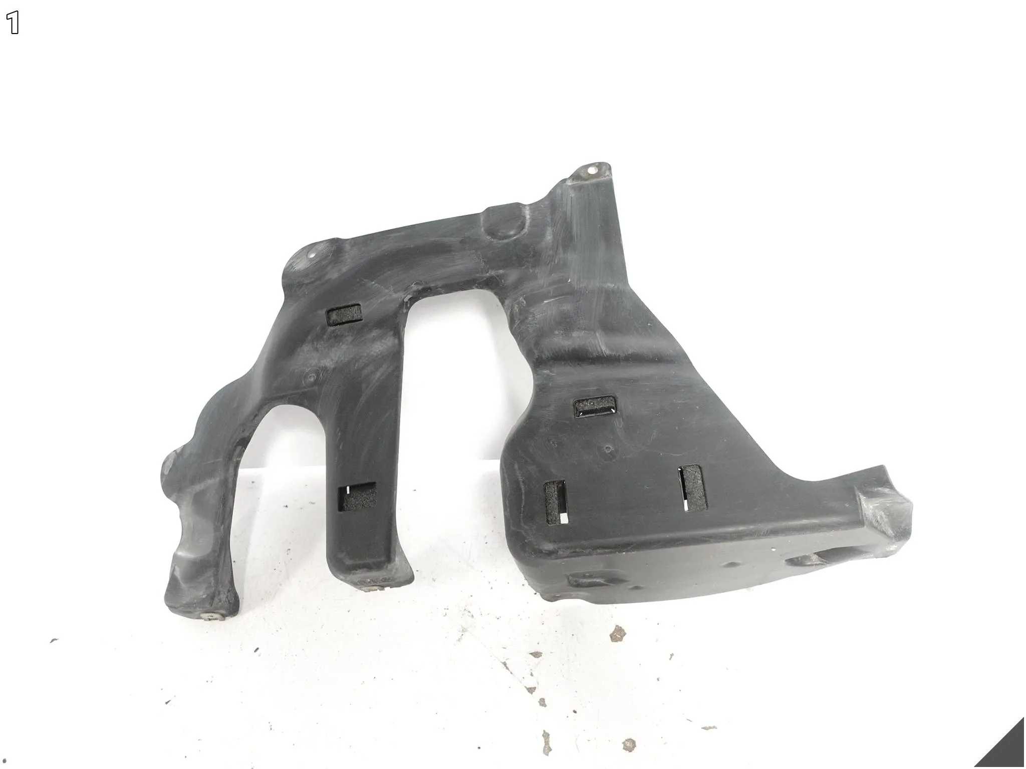 BMW 5 G31 G30 M5 F90 7 G11 G12 8 G14 OSŁONA MAGLOWNICY PODWOZIA LEWA xDrive 834a25d4870321aad65b86a2913d27db