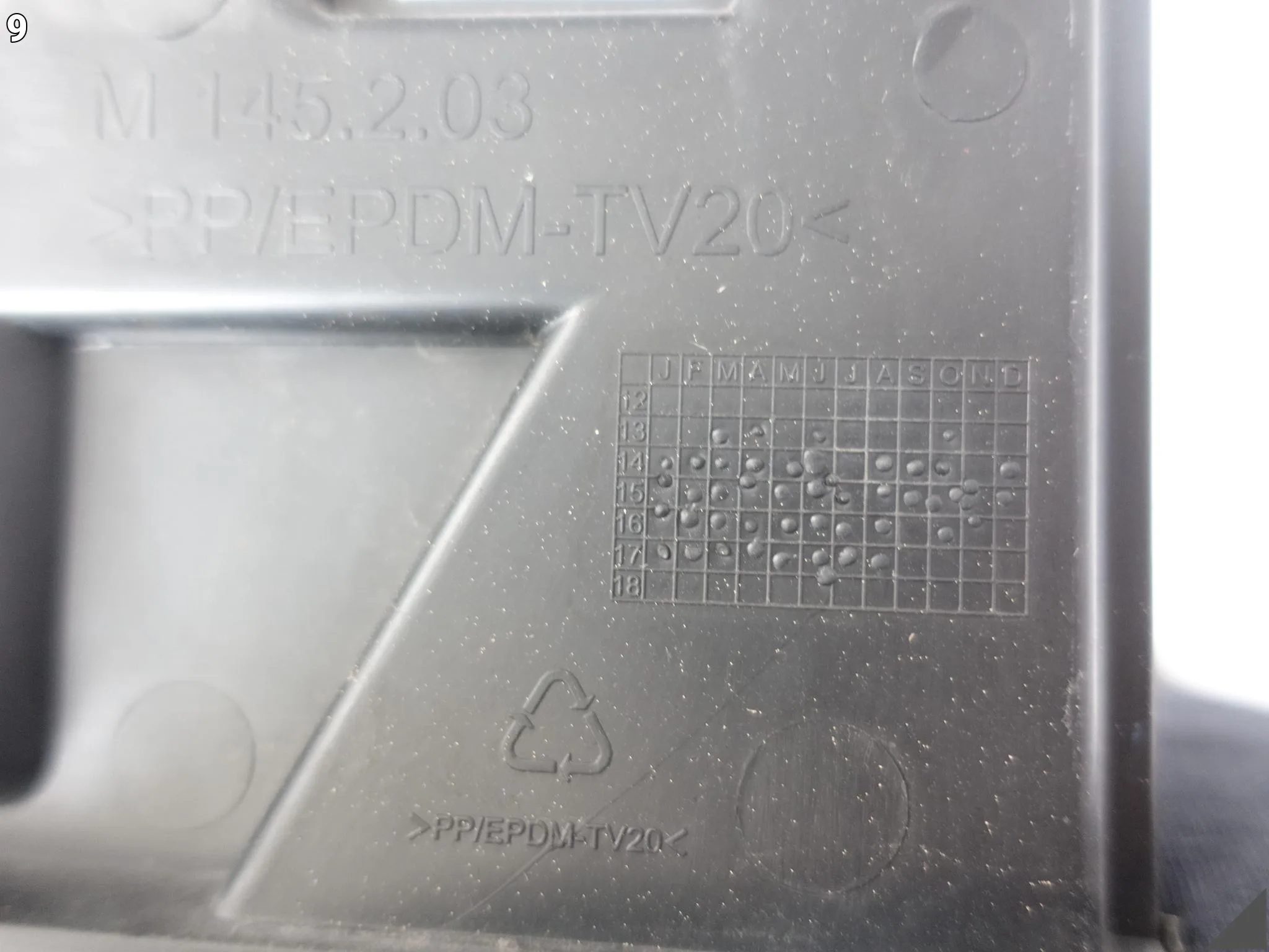 MERCEDES VITO V-KLASA W447 14-19 ŚLIZG MOCOWANIE UCHWYT ZDERZAKA LEWY PRZÓD 4cd95e0af3ba6a61dbb7a6464c74e24e