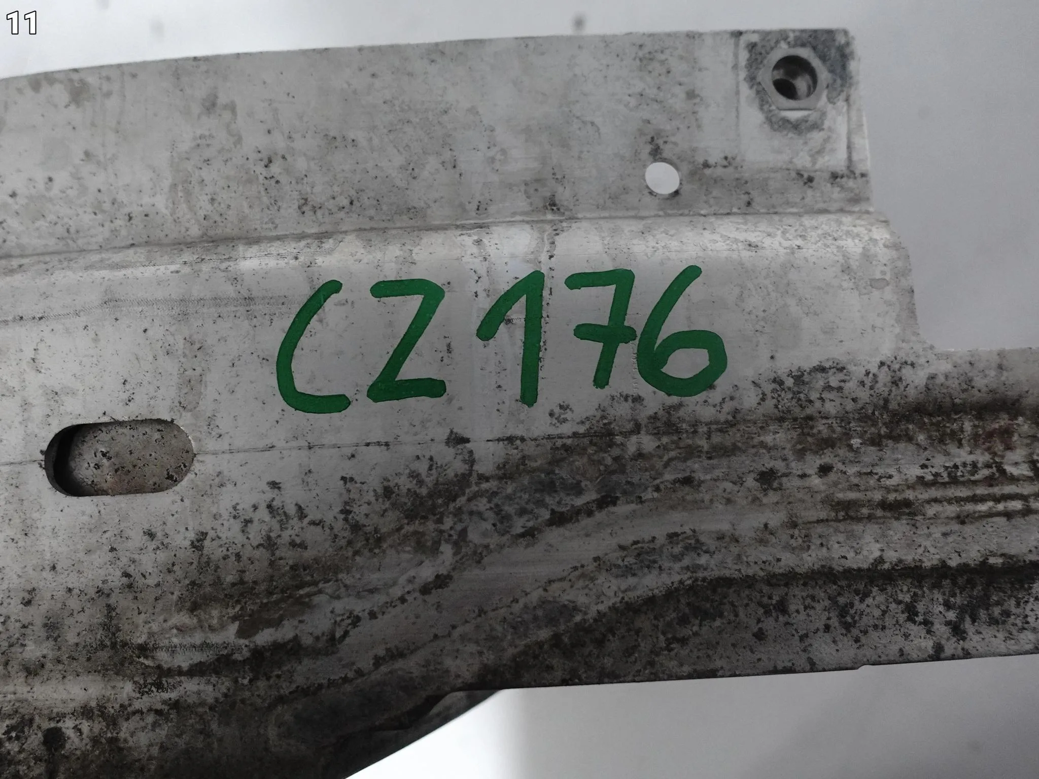 BMW 5 M5 F90 G30 G31 LIFT LCI 16-23 BELKA WSPORNIK W ZDERZAK PRZÓD a84468bf80ec26eac0d27be467fdf3e0