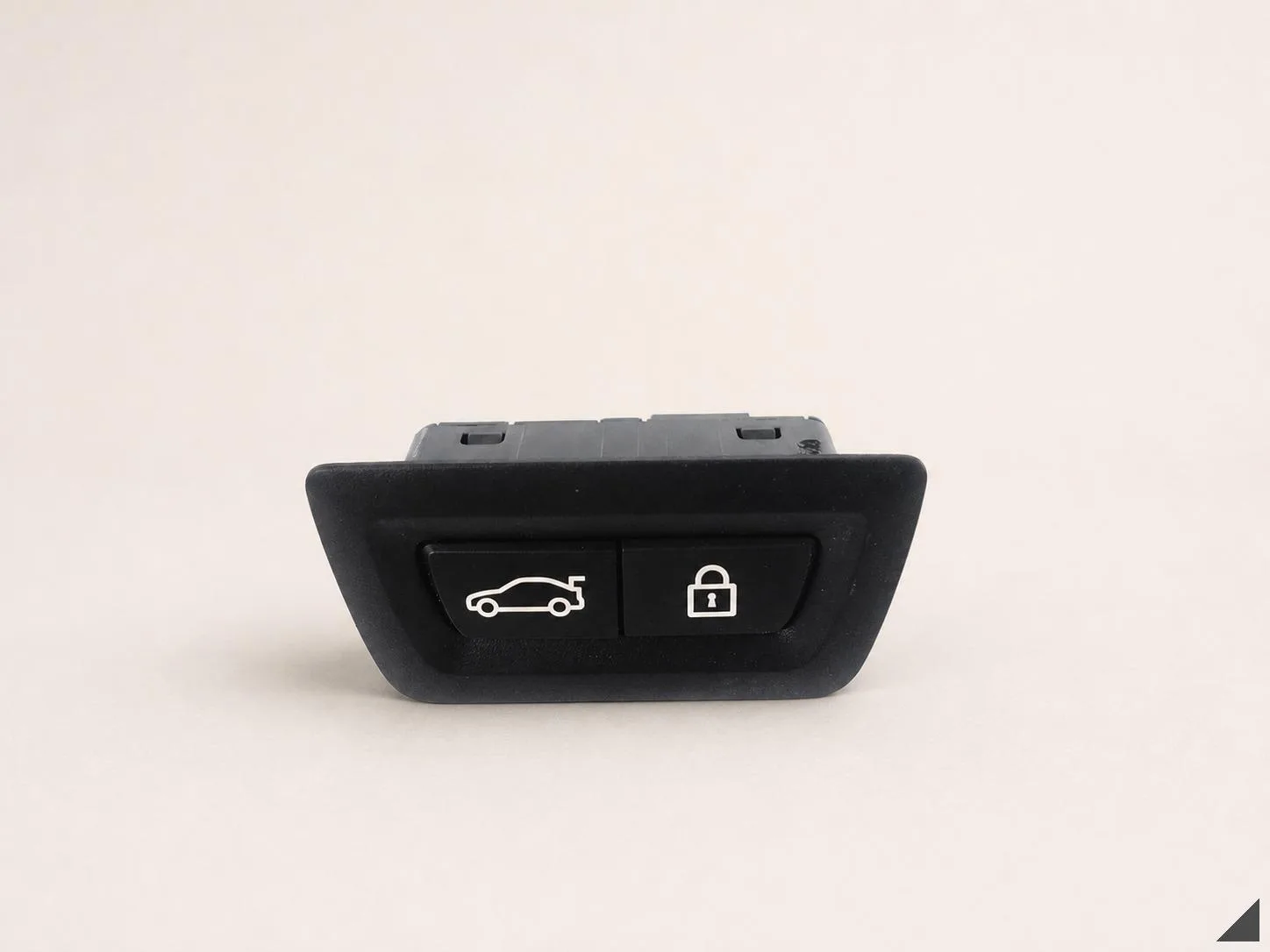 BMW XM G09 M8 F91 F92 F93 M5 F90 PRZEŁĄCZNIK CENTERLOCK KLAPA BAGAŻNIKA 1b4835328595545b6bd1f8a581b830fe