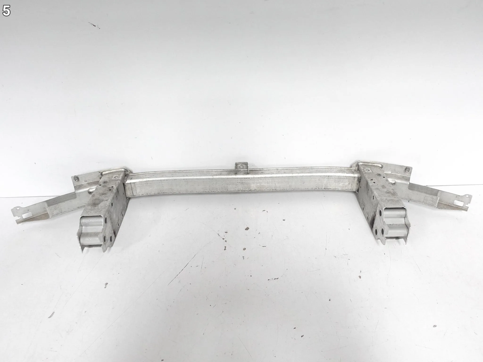 BMW 5 M5 F90 G30 G31 LIFT LCI 16-23 BELKA WSPORNIK W ZDERZAK PRZÓD abcc9a3415ec4558eeb74b8124eb0b20