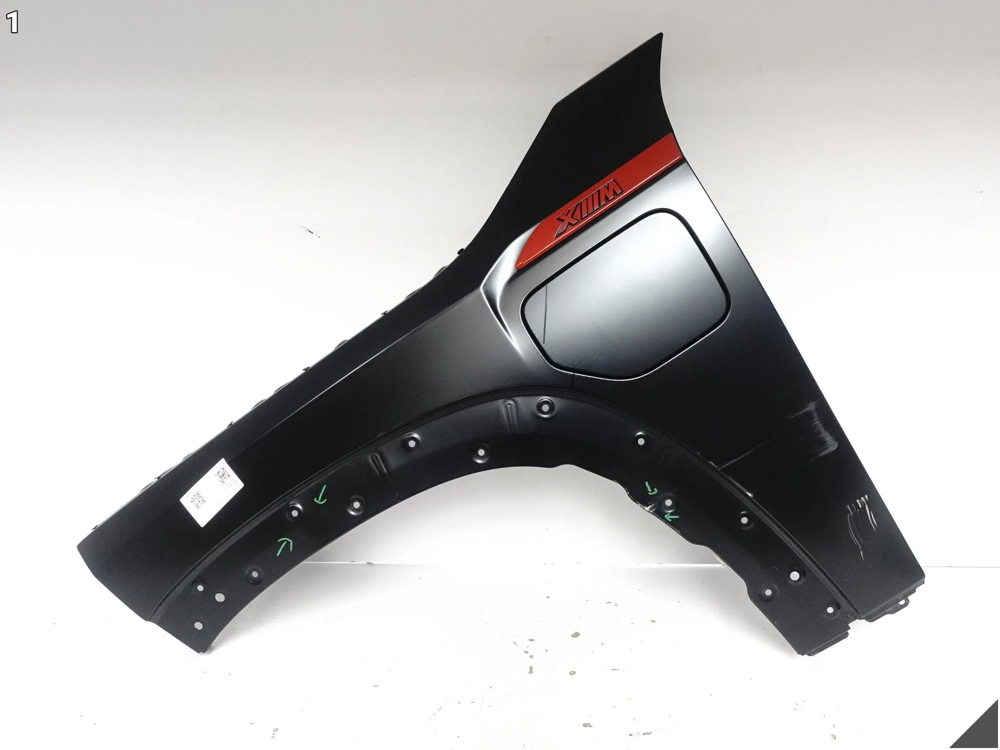 BMW XM G09 XM Label Red 23- BŁOTNIK PRZÓD LEWY P95 + LISTWA TORONTO RED 3926dc5b2bf01e0fcbe60fdb5bff4b2c
