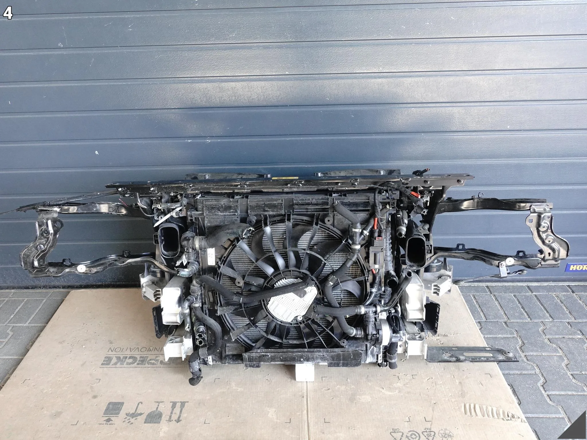BMW XM G09 XM Label Red 23- WZMOCNIENIE PAS CHŁODNICE WENTYLATOR DEMONTAŻ 66c8f7da4687b3adc15cfe1110cc8193