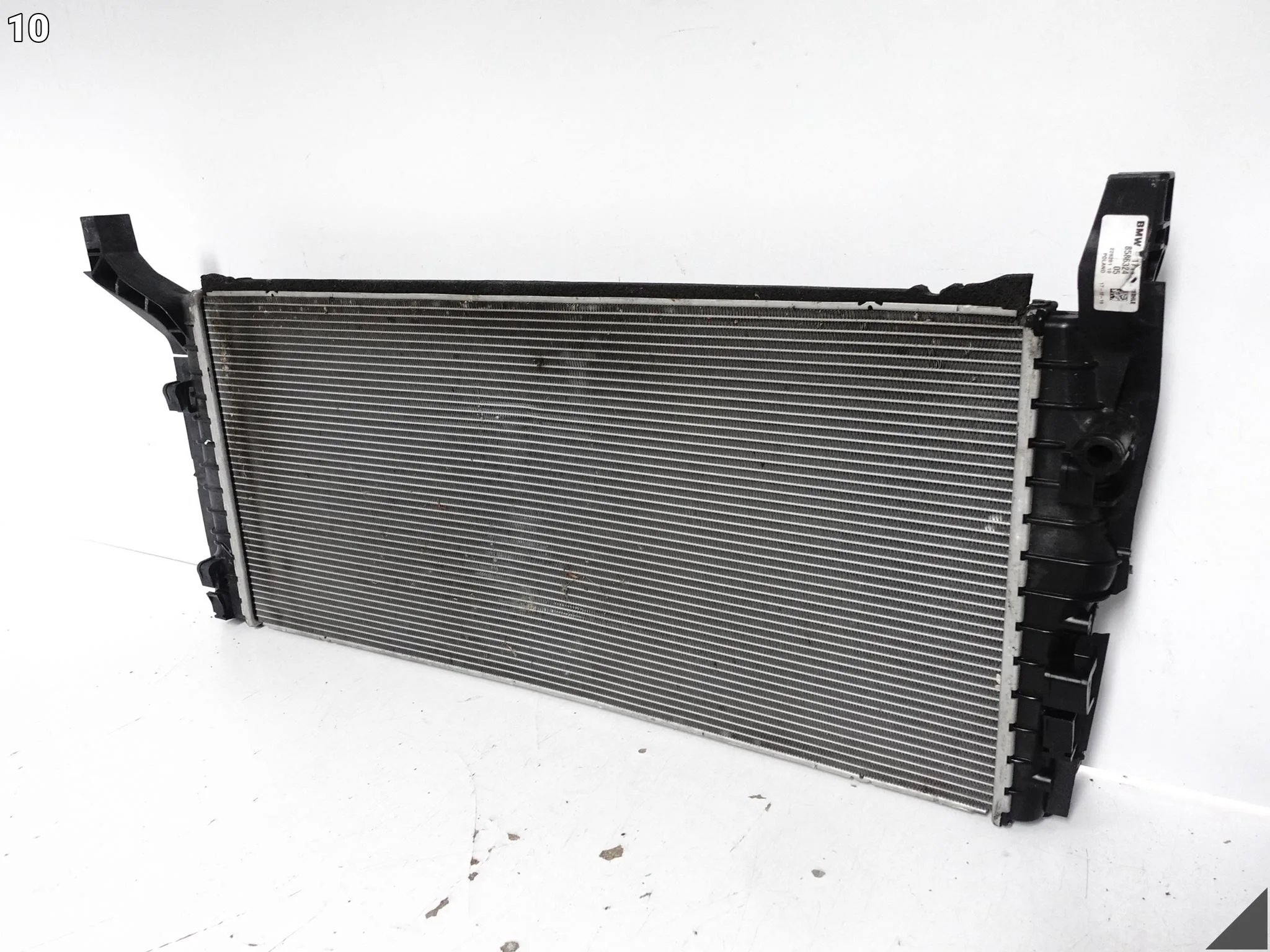 BMW F39 F40 F44 F45 F46 F48 MINI F54 F60 CHŁODNICA WODY 8586324 2836d9662145ddb8f769d9875f05e67f