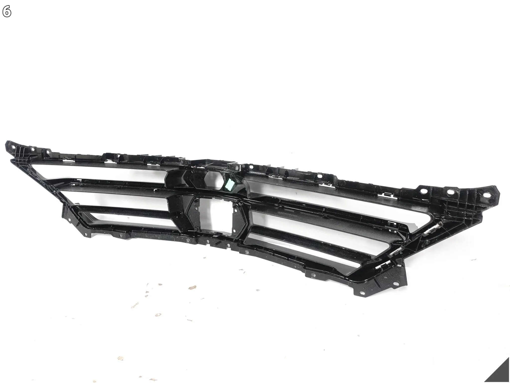 LAMBORGHINI URUS S PERFORMANTE 4ML 22- KRATKA ATRAPA GRILL W ZDERZAK PRZÓD 1f033f58f44a4913f1c09afbe630f42a