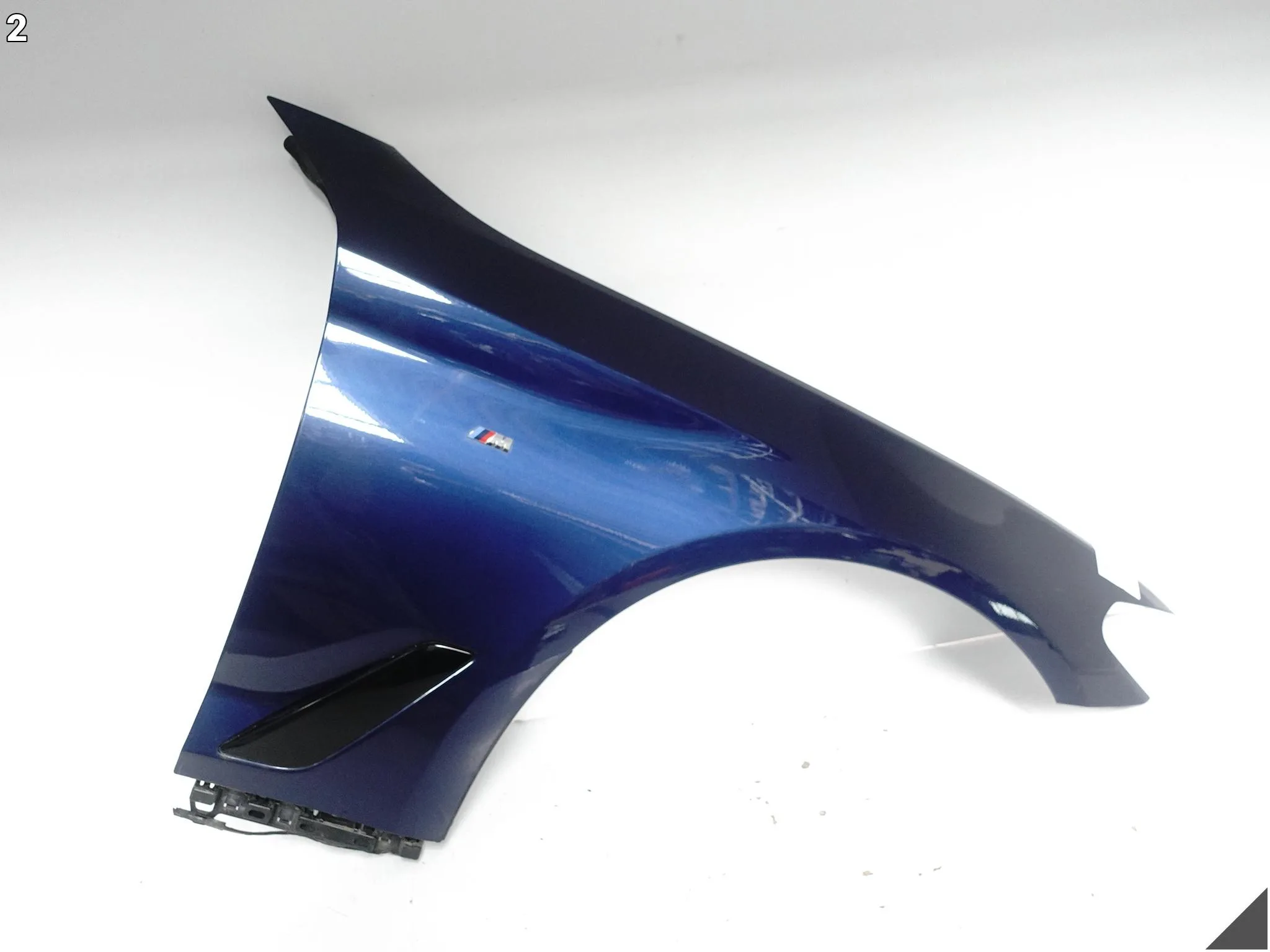 BMW 5 G30 G31 LIFT MSP 17-23 BŁOTNIK + LISTWA EMBLEMAT ///M PRZÓD PRAWY C10 cd394a4f06e2ecf7e16f4984c19b0217