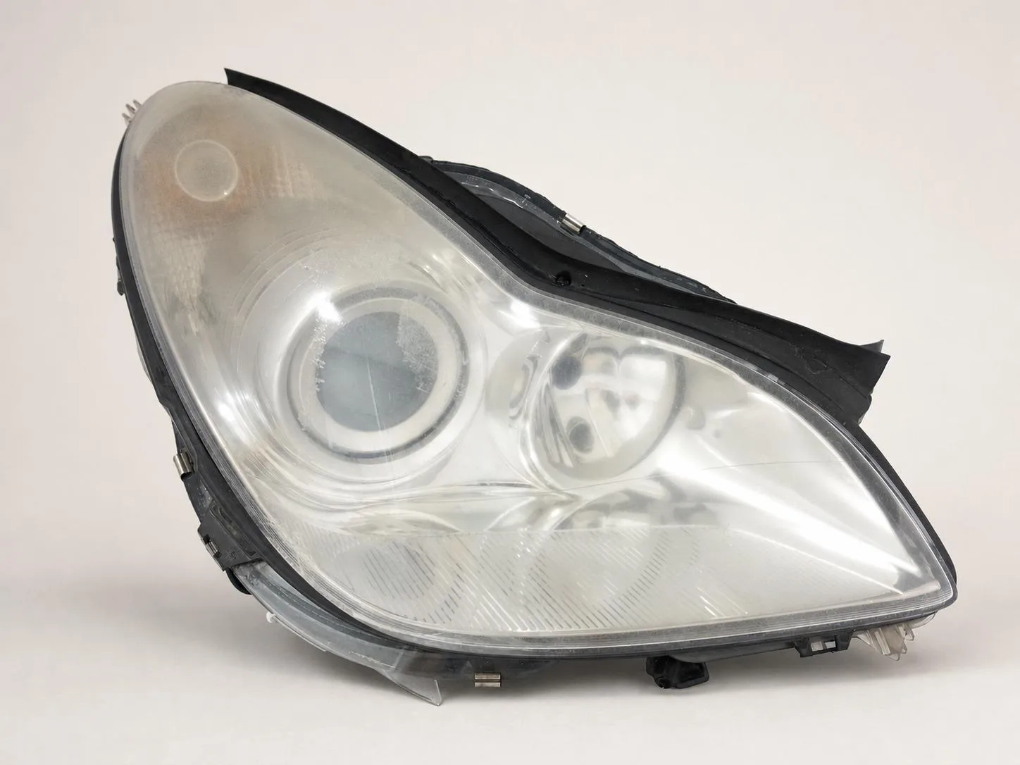 MERCEDES CLS C219 W219 04-10 XENON LAMPA PRAWA PRZÓD MODUŁY EUROPA 63392edd45204e2d985078af122e3a41