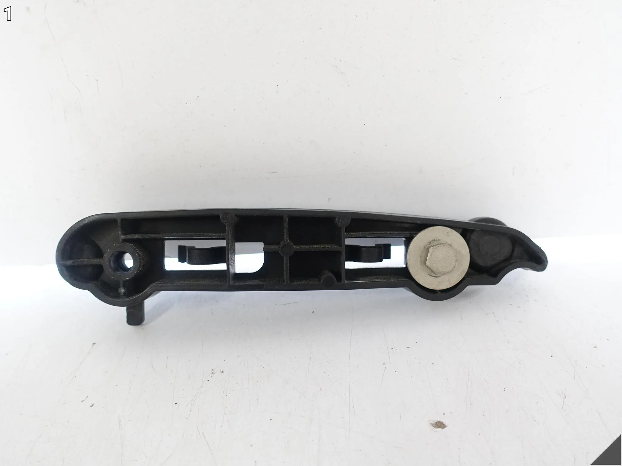 RANGE ROVER EVOQUE I L538 LIFT 11-18 ŚLIZG UCHWYT ZDERZAKA PRAWY PRZÓD c4e9a100de79c0b85b024b909a3b09e4