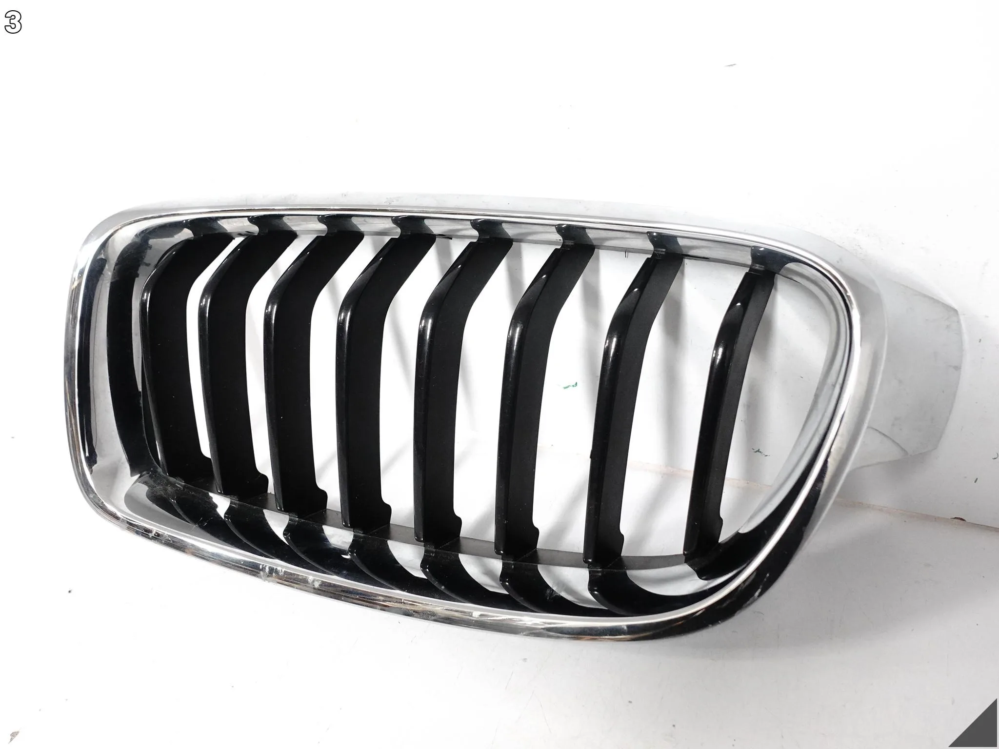 BMW 3 F30 F31 M-PAKIET MSP LCI 11-18 NERKA GRILL ATRAPA ZDERZAK PRZÓD LEWA 72cbfce417170c182e2358969e6b9018
