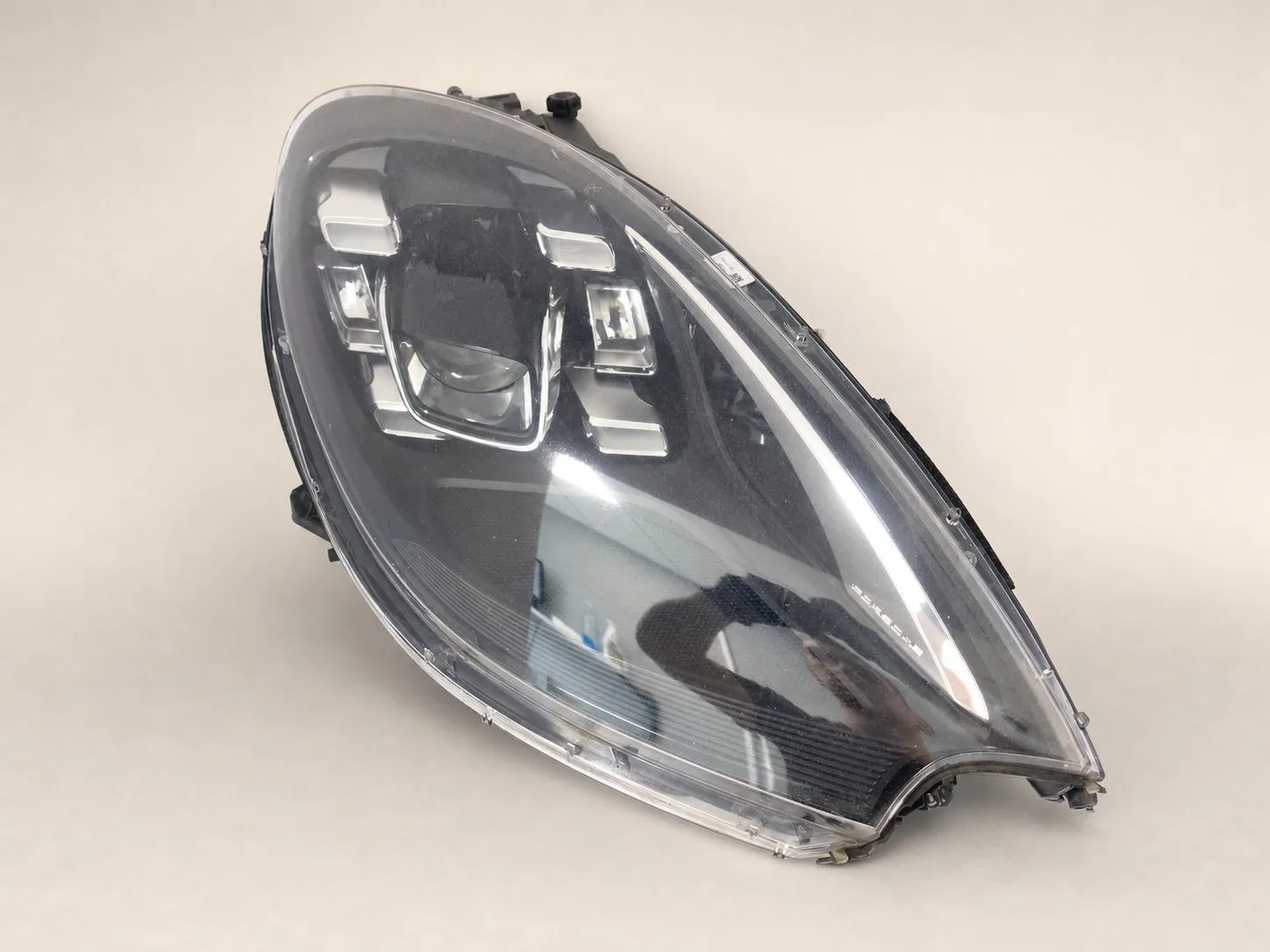 PORSCHE MACAN 95B 13-18 TURBO / GTS LAMPA FULL LED PRAWA PRZÓD EUROPA ebeb71af490b8ab0981d3b0119b4f24f