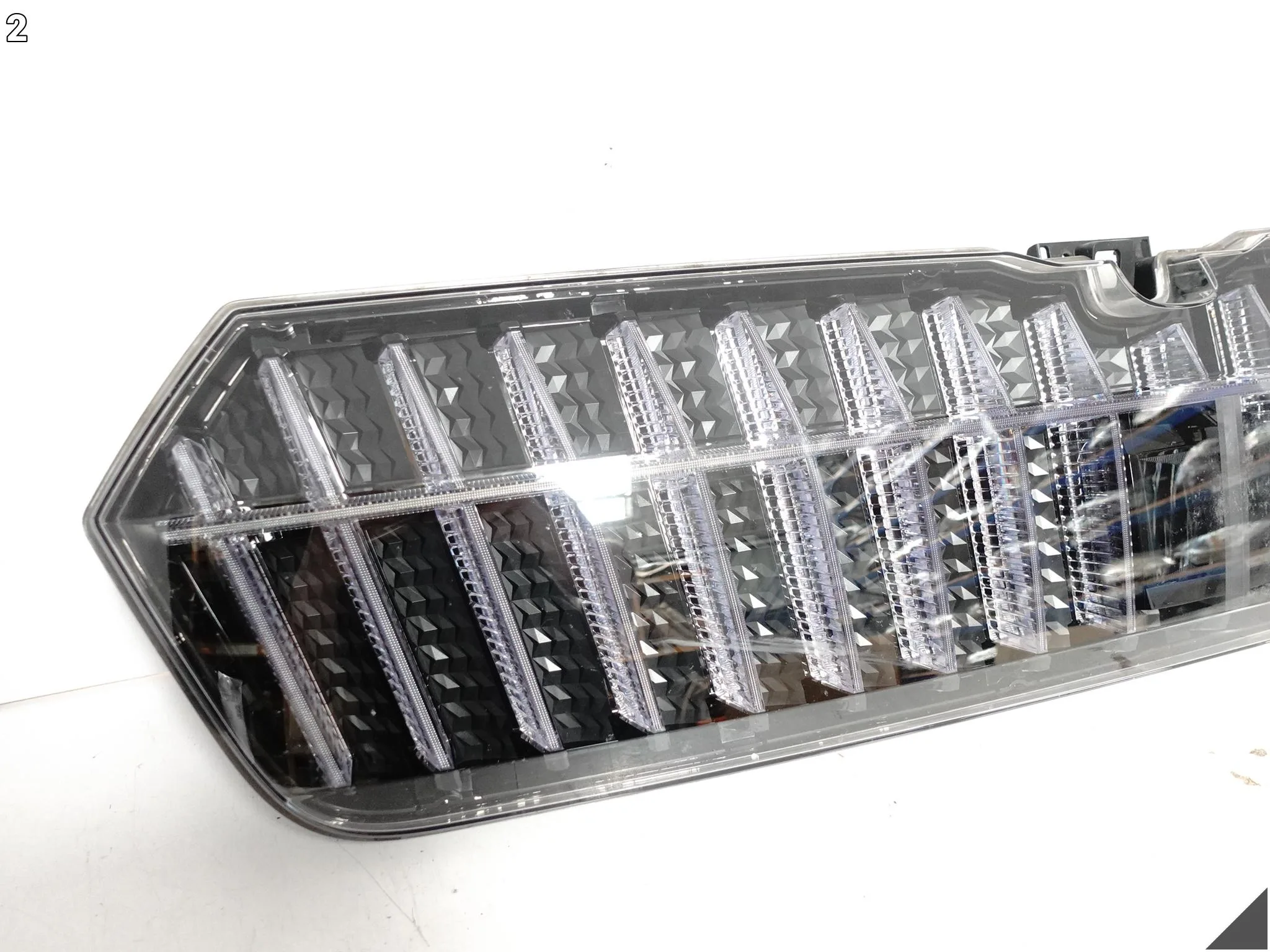 SKODA ENYAQ IV 5LA 20-25 GRILL ATRAPA LED CRYSTAL FACE W ZDRZAK PRZÓD f31a9076a86936f6fa9fbc558ecb1290