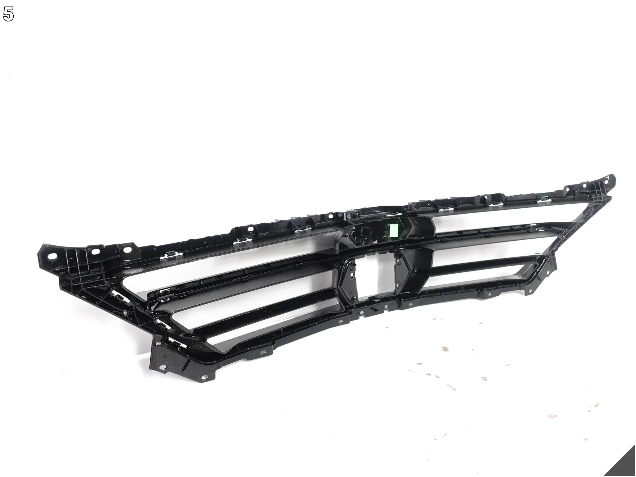 LAMBORGHINI URUS S PERFORMANTE 4ML 22- KRATKA ATRAPA GRILL W ZDERZAK PRZÓD 7eeba4548ad8f482c37812dc5bf00013