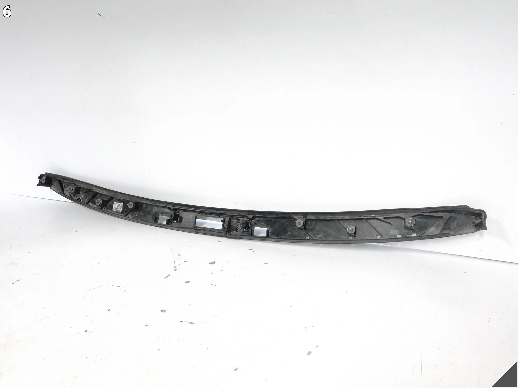 BMW XM G09 22- BLENDA LISTWA UCHWYT KLAPA POKRYWA BAGAŻNIKA TYŁ 96a6460092d9d068d44210beac3717cf