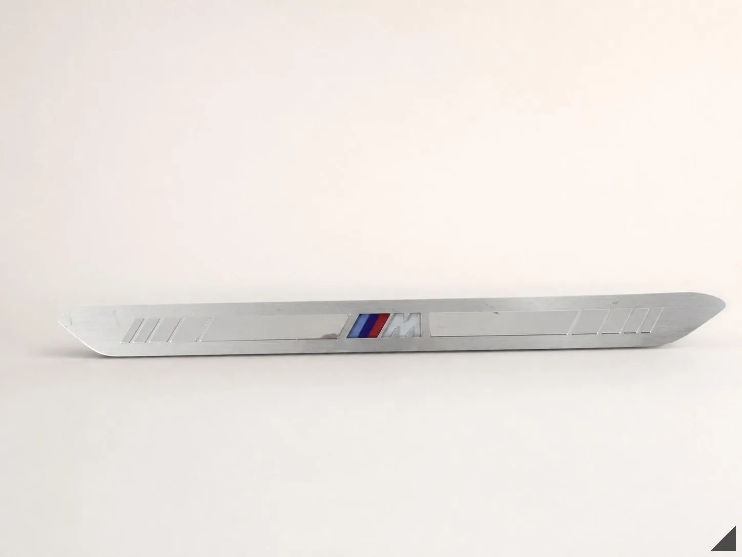 BMW XM G09 X7 G07 MSP LISTWA NAKŁADKA PODŚWIETLENIE LED PRÓG TYŁ LEWA ORG 9b7b27e13e5430888ef1b160a11eb4a9
