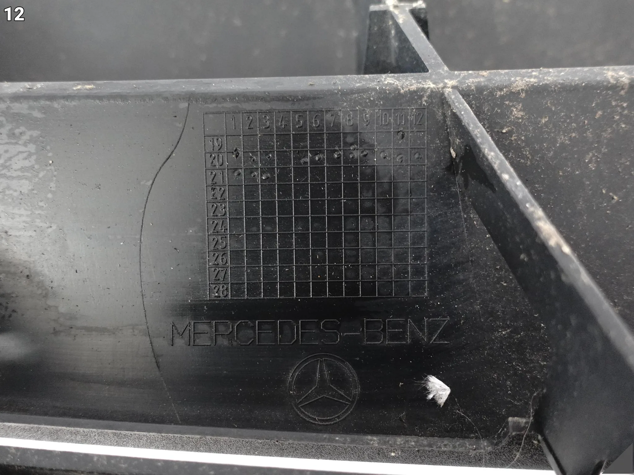 MERCEDES V-KLASA VITO W447 LIFT 19-23 GRILL ATRAPA ZNACZEK EMBLEMAT PRZÓD 1d9657d8e1561b2476c2c1314ee1cc33