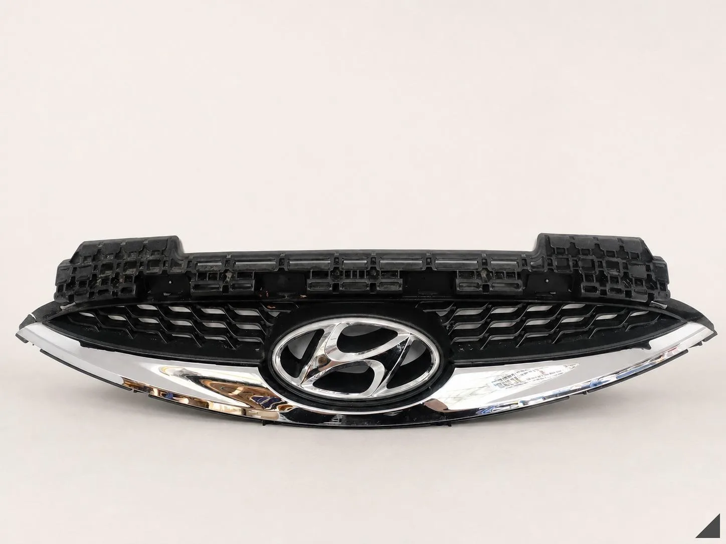 HYUNDAI iX20 10-15 GRILL ATRAPA KRATKA CHROM WLOT W ZDERZAK PRZÓD ae01e68b91202e4cae070c2dc2e9789e