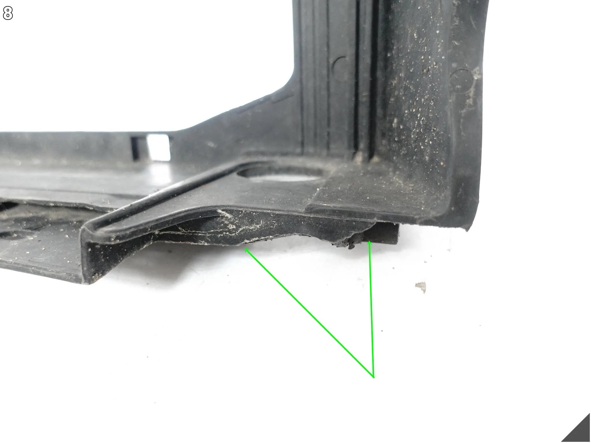SKODA SUPERB III 3 3V0 15-24 WZMOCNIENIE OBUDOWA RAMKA CHŁODNICY PAS PRZÓD f74299f19fb36c3b1f33cdce2e2ef68f