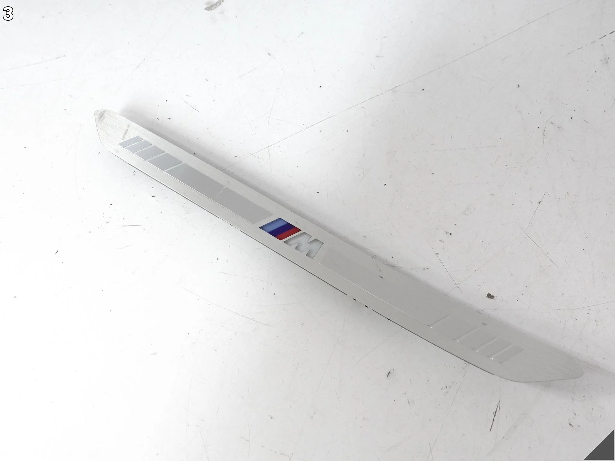 BMW XM G09 X7 G07 MSP LISTWA NAKŁADKA PODŚWIETLENIE LED PRÓG TYŁ LEWA ORG bb899948ef4f18834ced5b9c30c32142