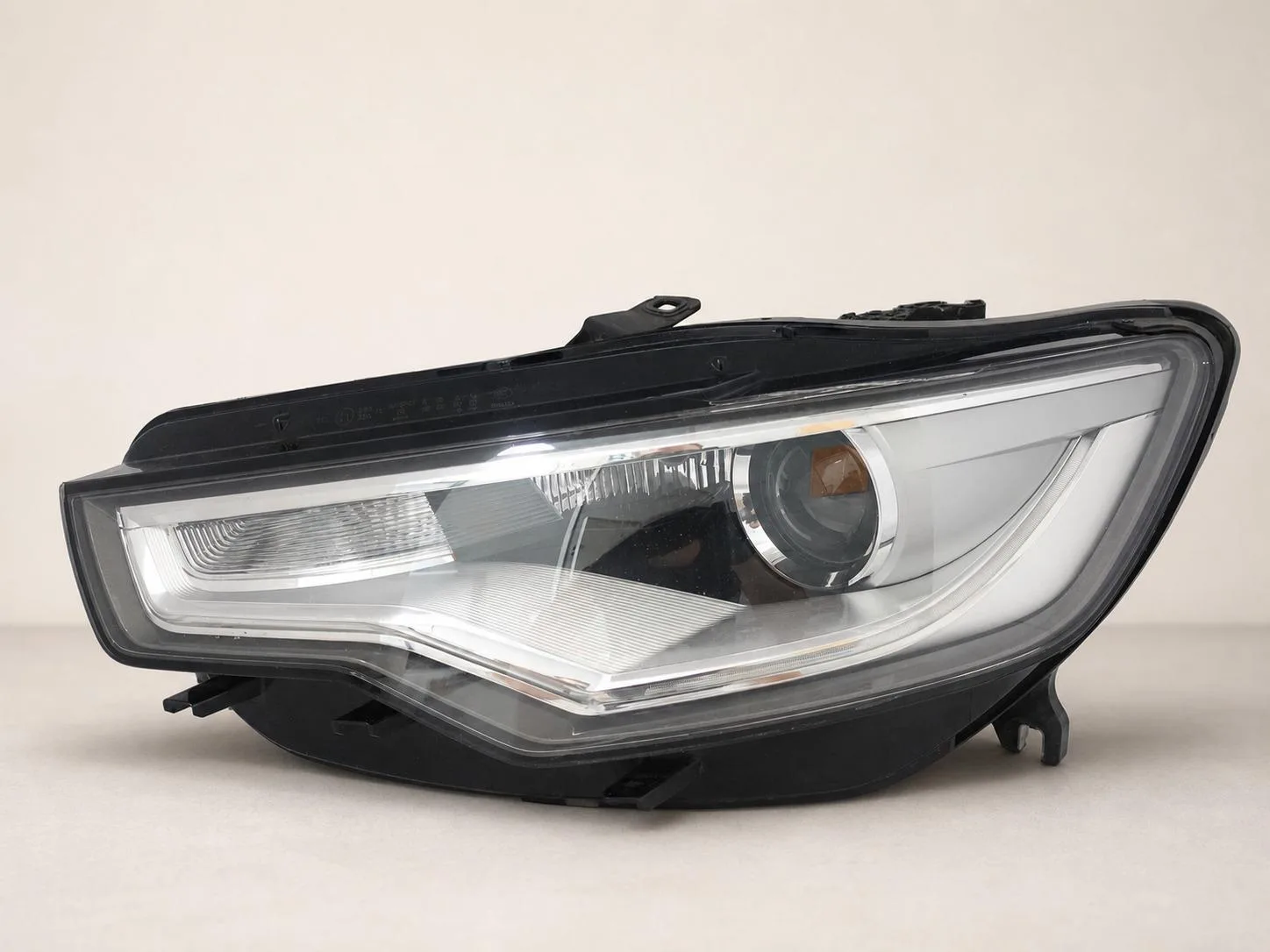 AUDI A6 S6 4G0 C7 11-14 LAMPA XENON + LED SKRĘTNA LEWA PRZÓD EUROPA 5649d129161e5300e94541bdeb3cf19f