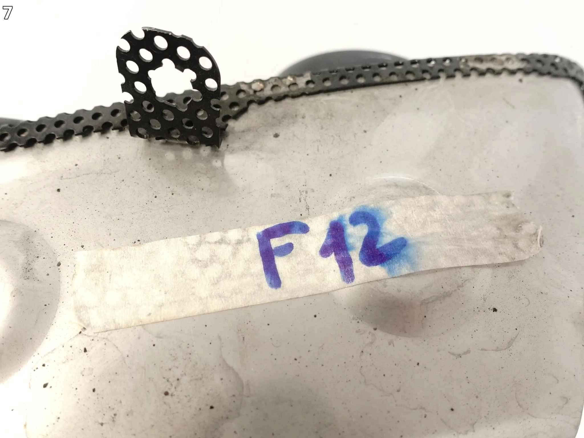 FERRARI F12 BERLINETTA F152 12-17 KOŃCÓWKA WYDECHU WYDECH KRATKA TYŁ PRAWA 73c757d2e7471f5b05c15261cb5f7672