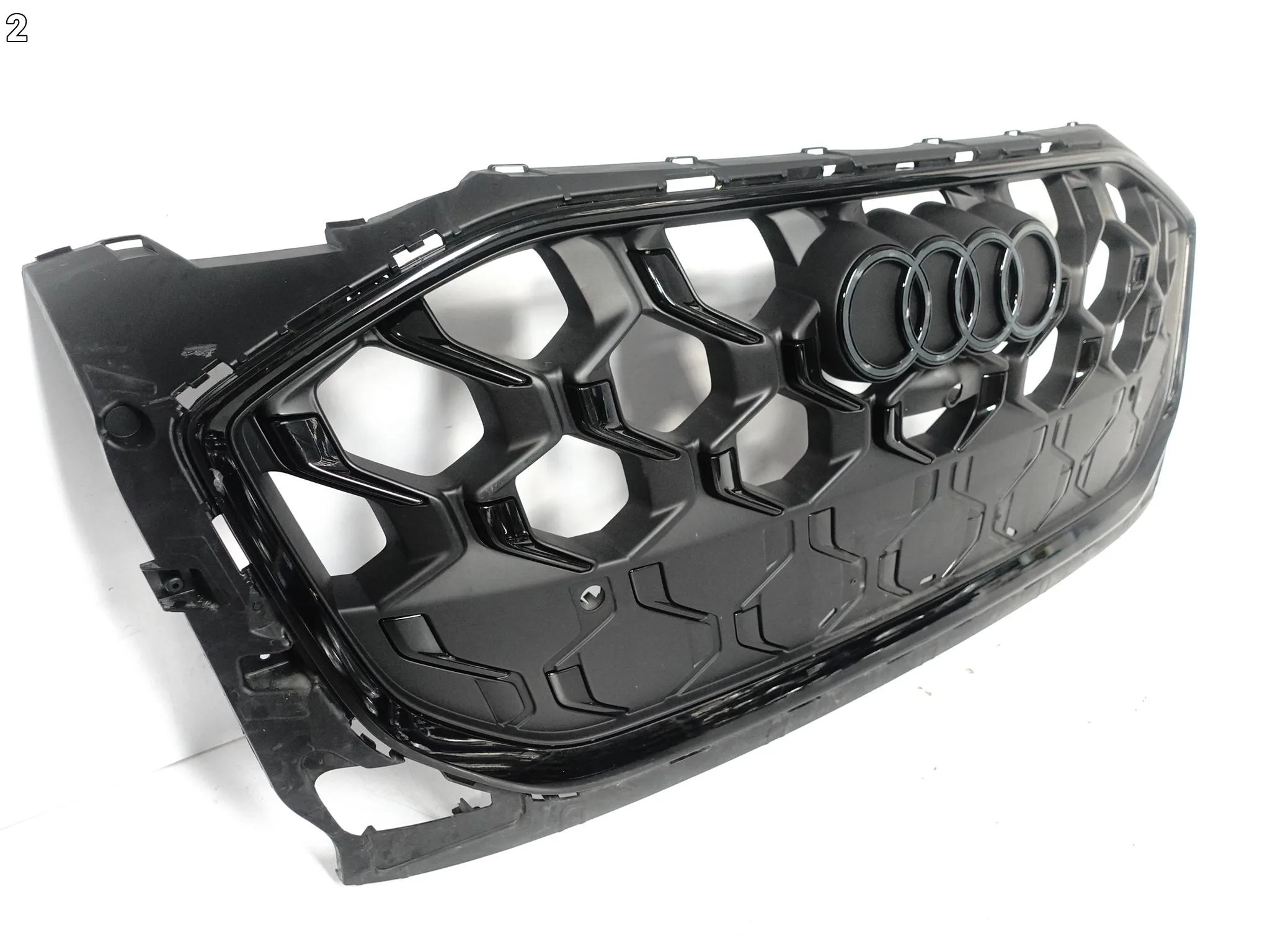 AUDI Q5 III 8MA GU S-LINE 25- GRILL ATRAPA KRATKA W ZDERZAK PRZÓD BLACK 3763f9d9bd802a1c414473db3c1161e1