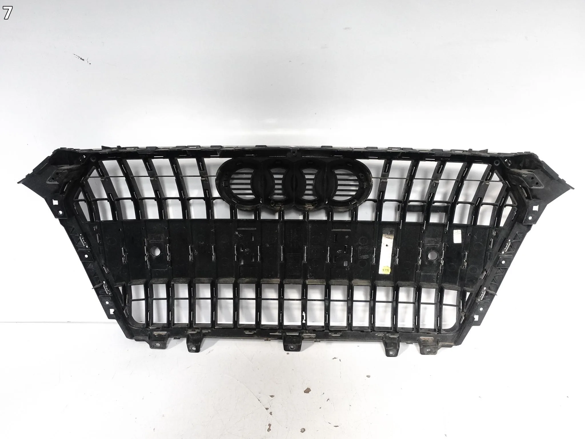 AUDI A4 ALLROAD B9 8W0 15-19 GRILL ATRAPA KRATKA W ZDERZAK PRZÓD 8cde4b1debbb9b0498dd4c9edf102245