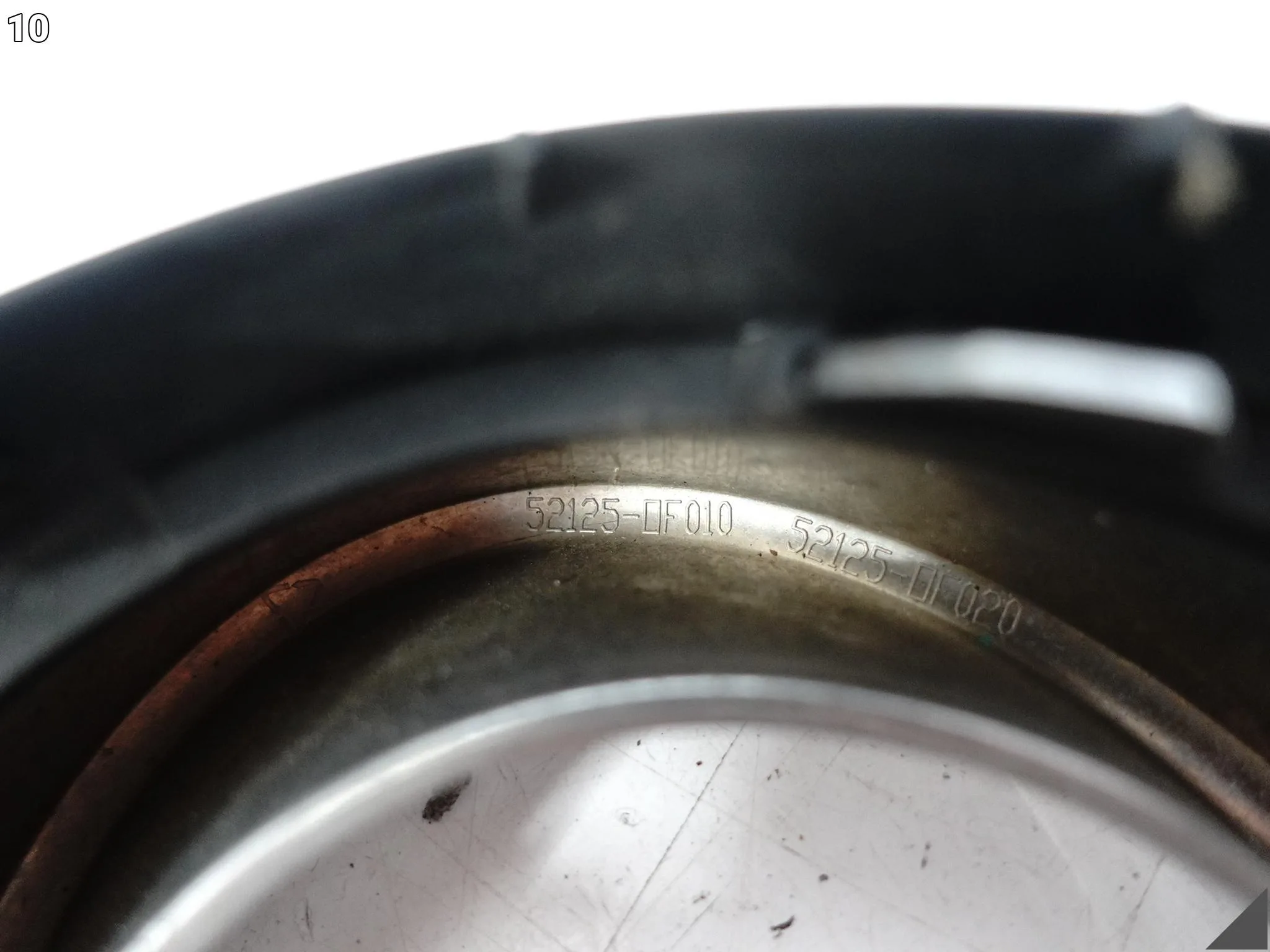 TOYOTA VERSO LIFT 13-18 KRATKA ATRAPA NA HALOGEN CHROM ZDERZAK PRAWA PRZÓD d845321c6d38558e3822b0b198b28aef