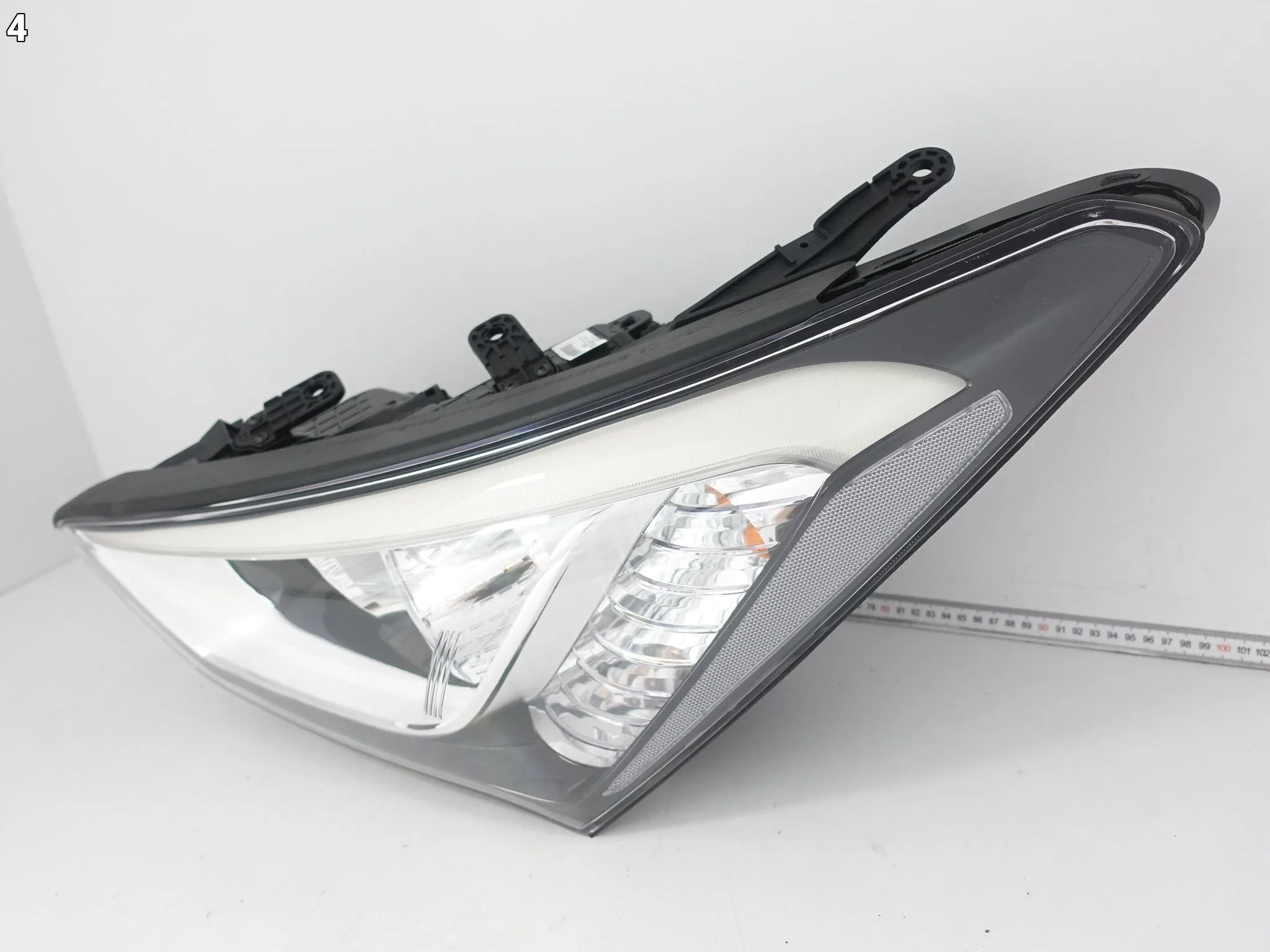 HYUNDAI SANTA FE III 3 DM/NC 12-16 LAMPA XENON LEWA PRZÓD EUROPA 9084c4f063e1e3d36e41daad2e4b4f36